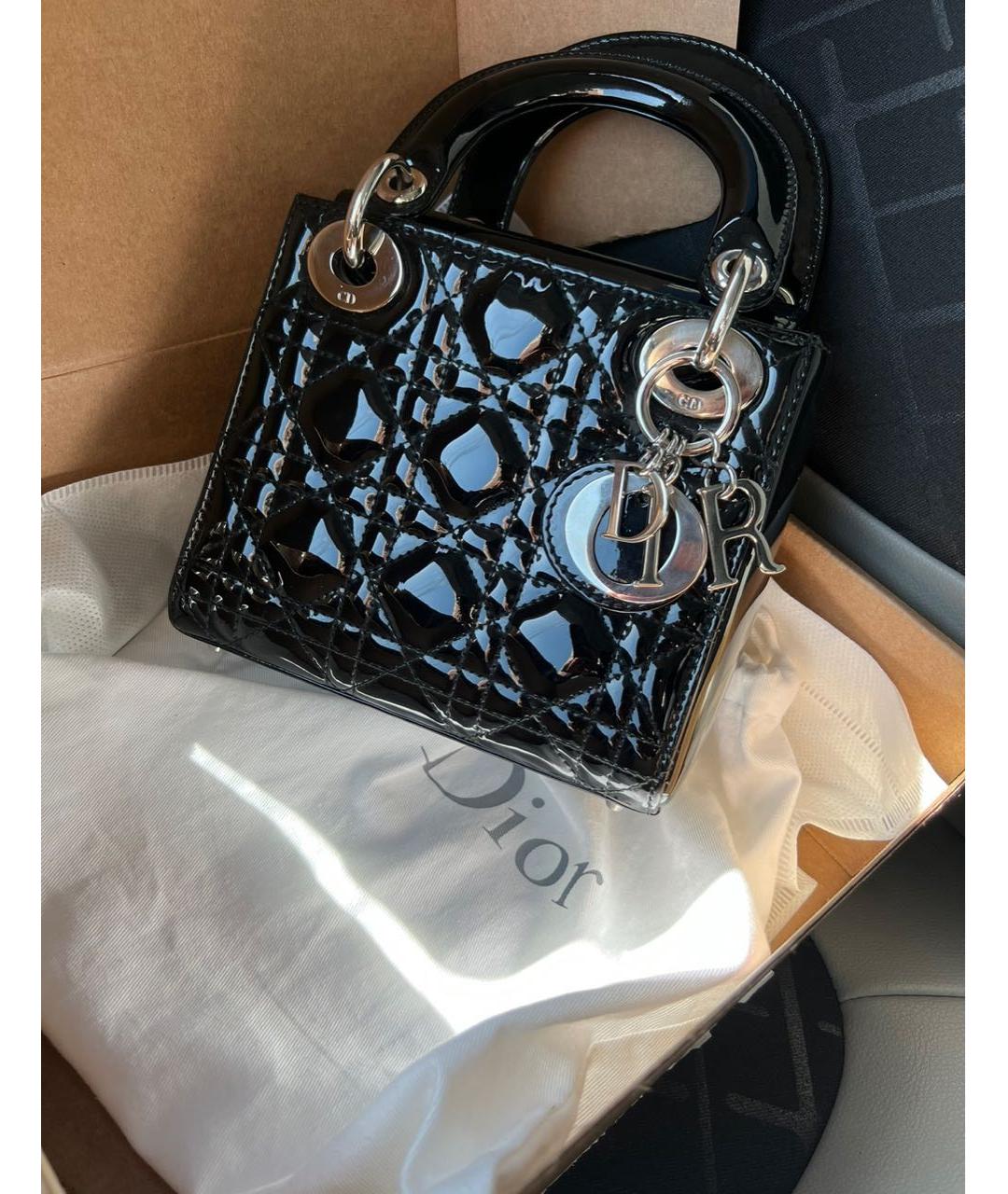 CHRISTIAN DIOR Черная сумка с короткими ручками из лакированной кожи, фото 3
