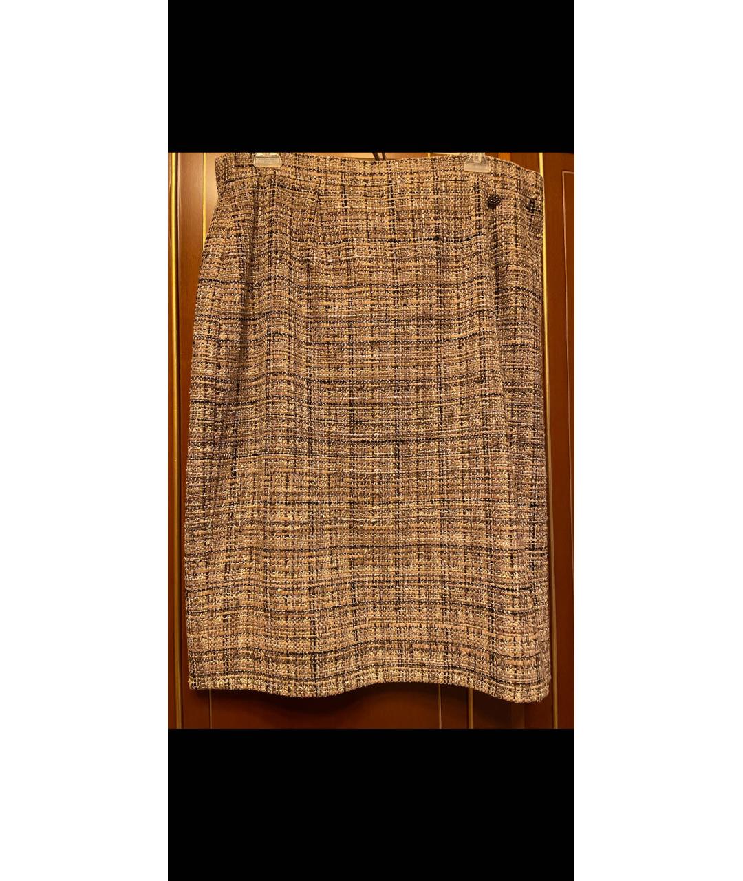 CHANEL PRE-OWNED Золотая твидовая юбка миди, фото 2