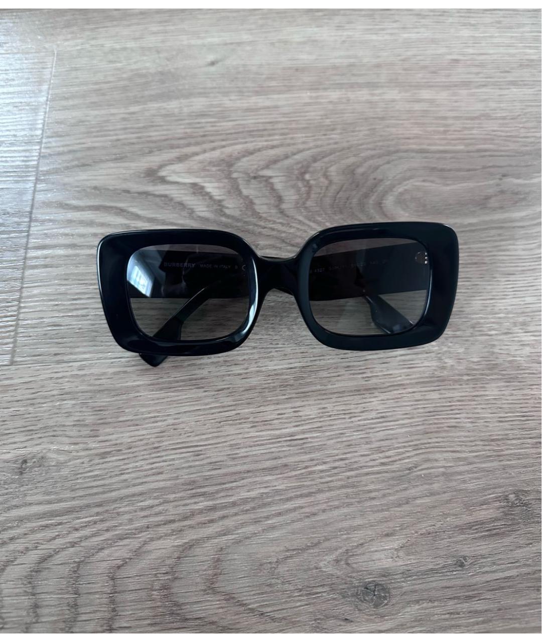 BURBERRY Черные пластиковые солнцезащитные очки, фото 8