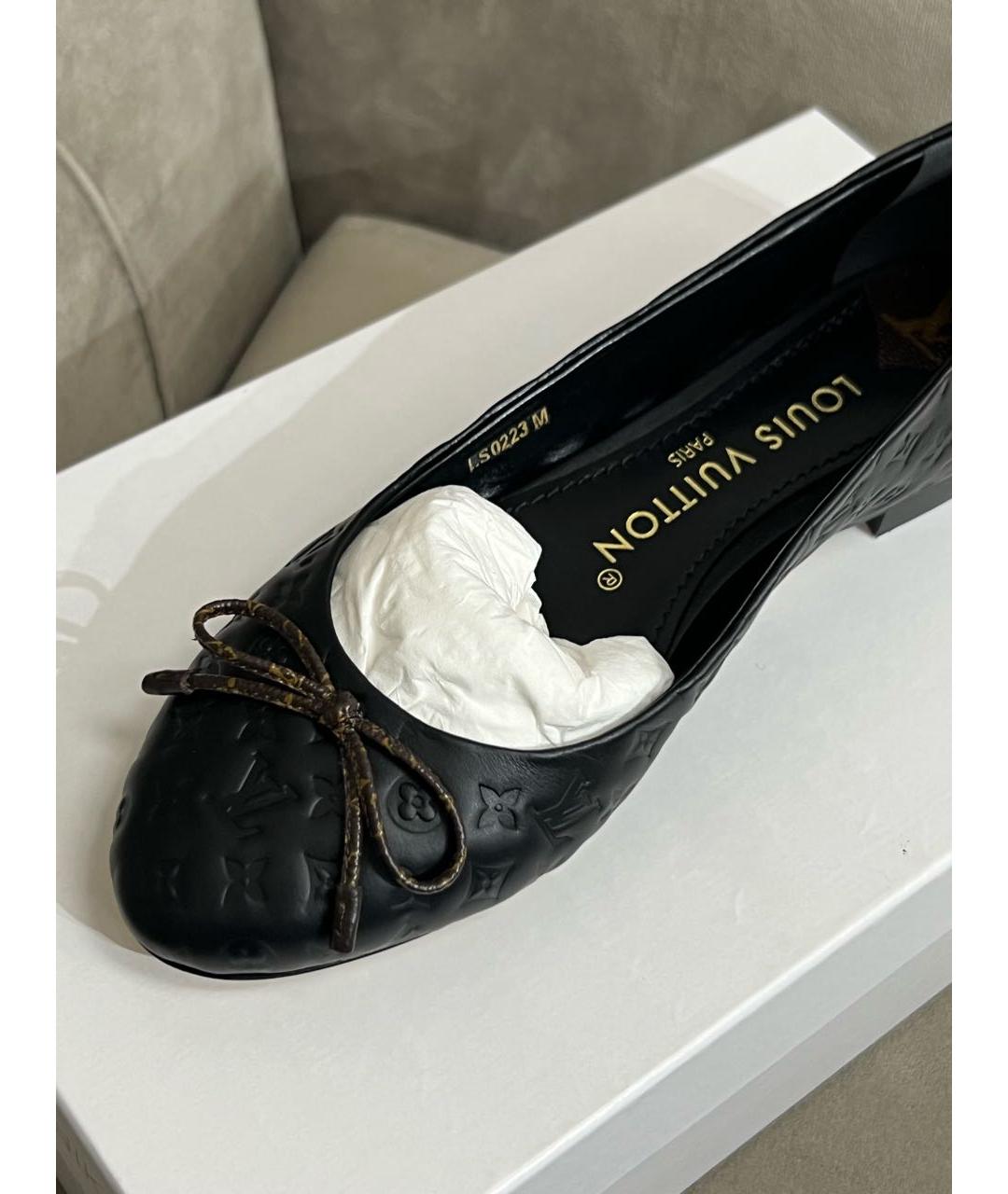 LOUIS VUITTON Черные кожаные балетки, фото 3