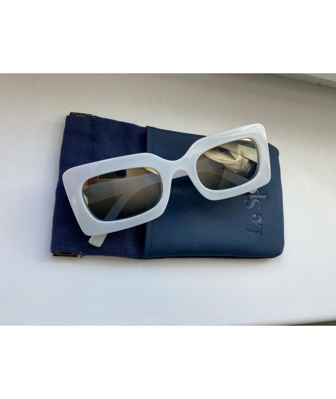 LE SPECS Белые пластиковые солнцезащитные очки, фото 9