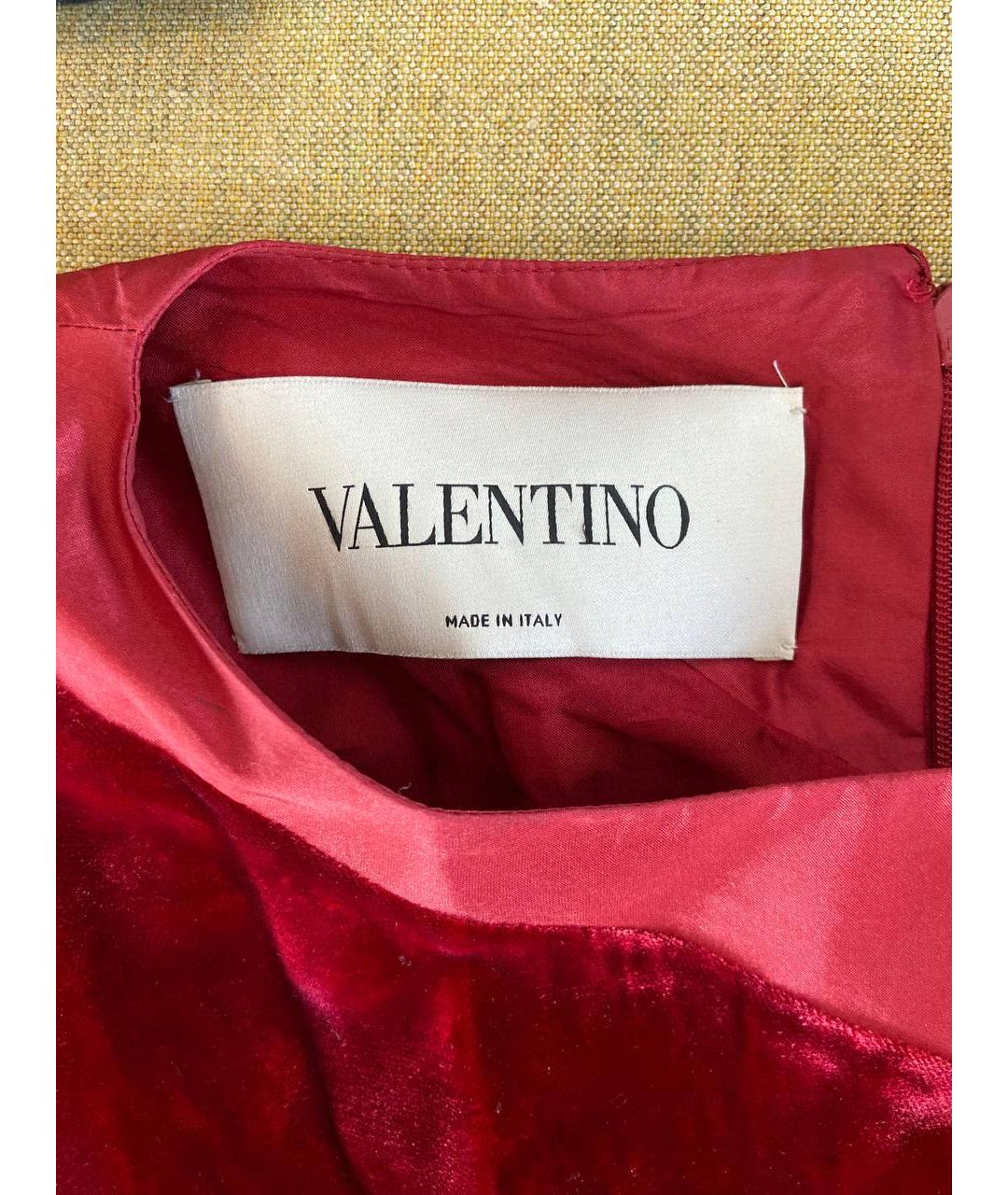 VALENTINO Бордовое бархатное коктейльное платье, фото 3