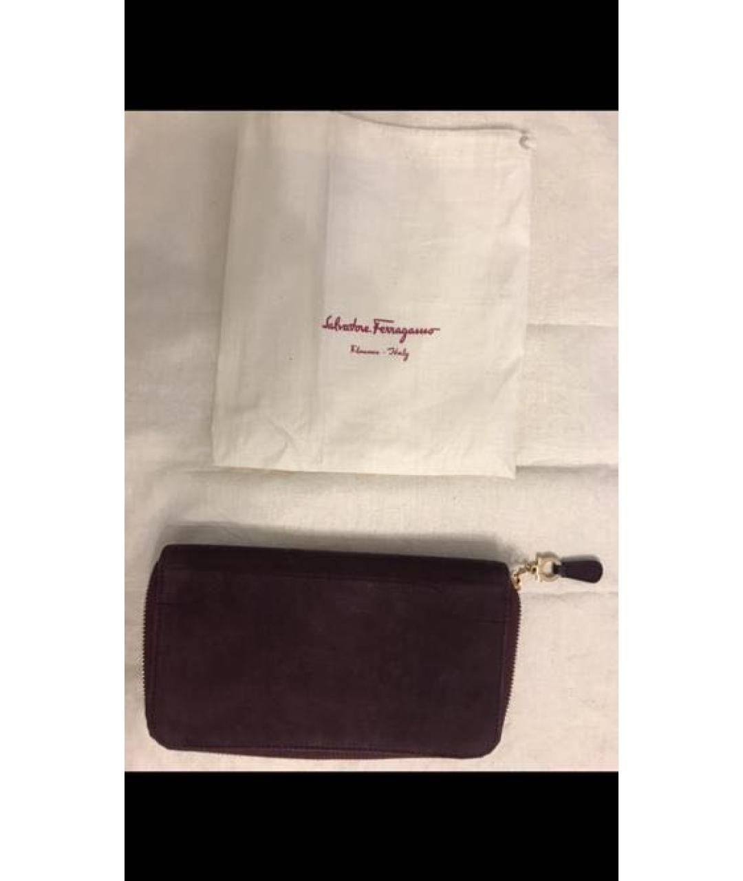 SALVATORE FERRAGAMO Бордовый кожаный кошелек, фото 3