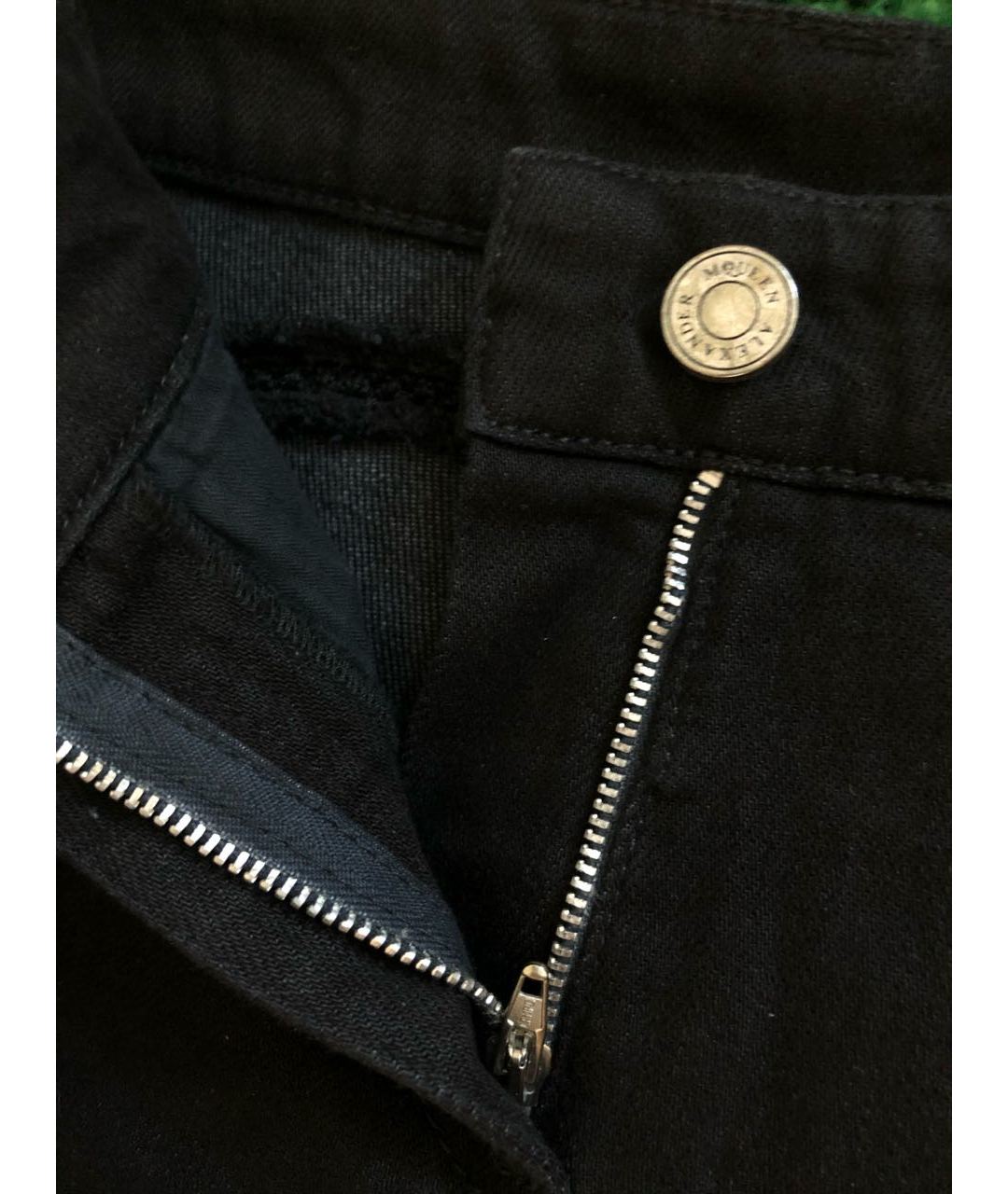 ALEXANDER MCQUEEN Черные хлопко-эластановые джинсы слим, фото 7