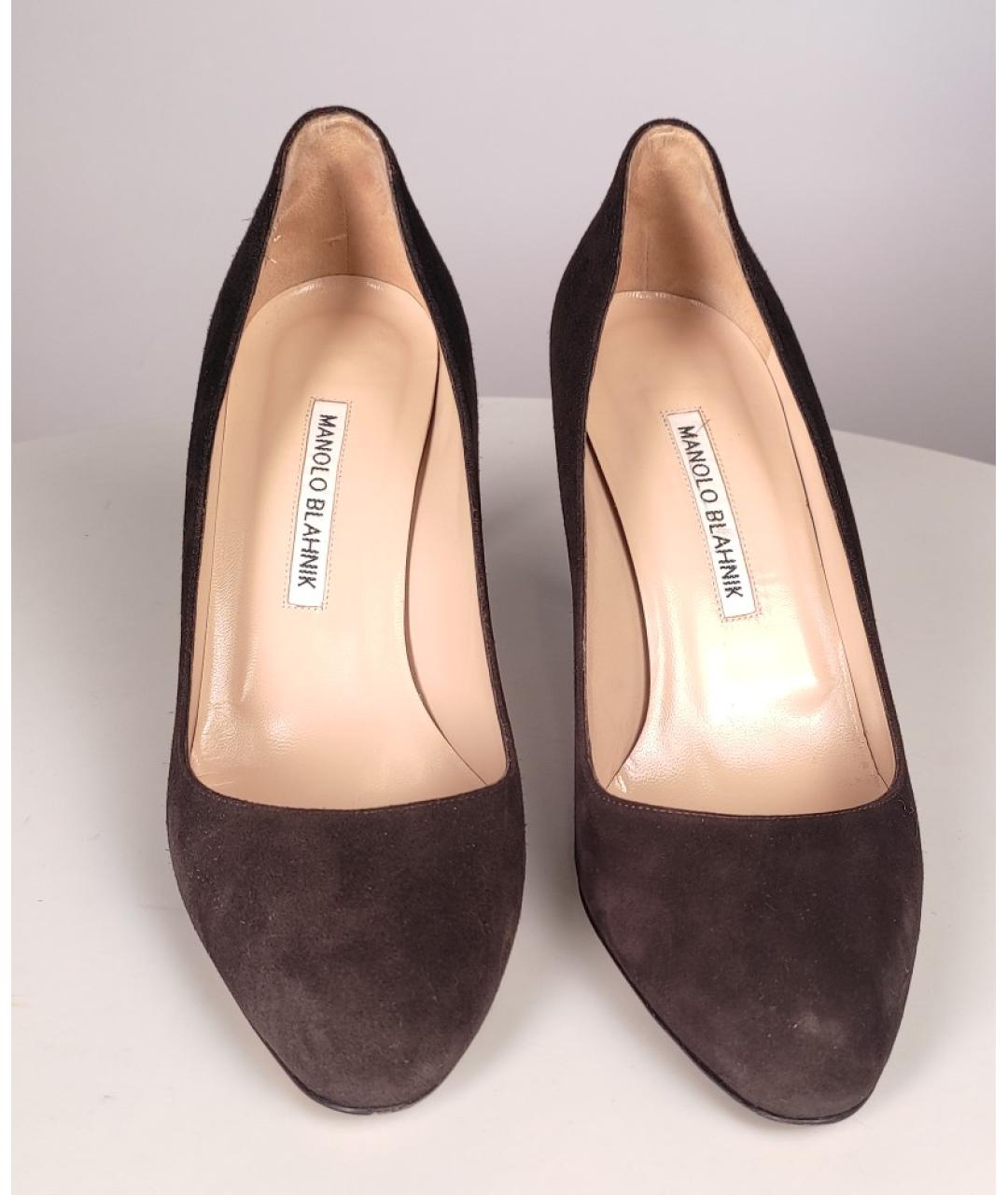 MANOLO BLAHNIK Коричневые замшевые туфли, фото 2