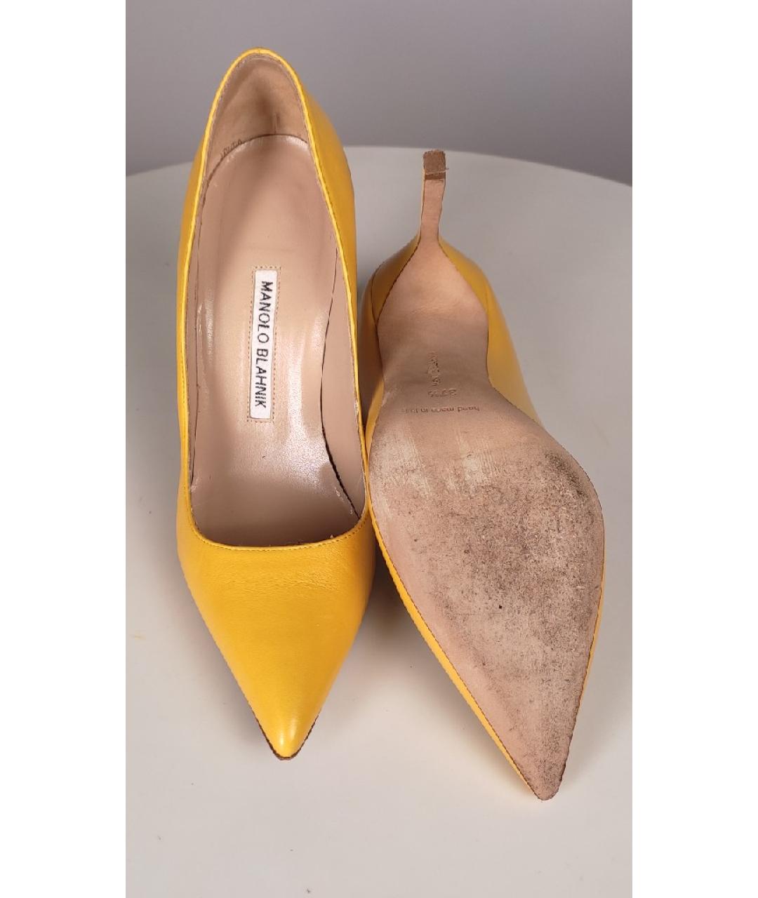 MANOLO BLAHNIK Желтые кожаные туфли, фото 5