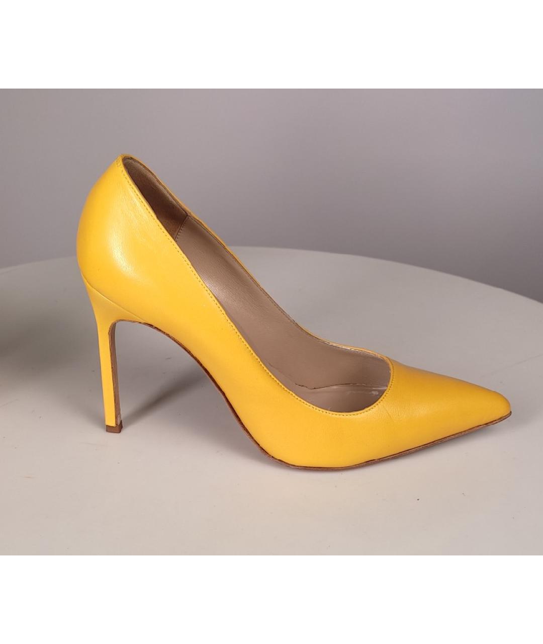 MANOLO BLAHNIK Желтые кожаные туфли, фото 8