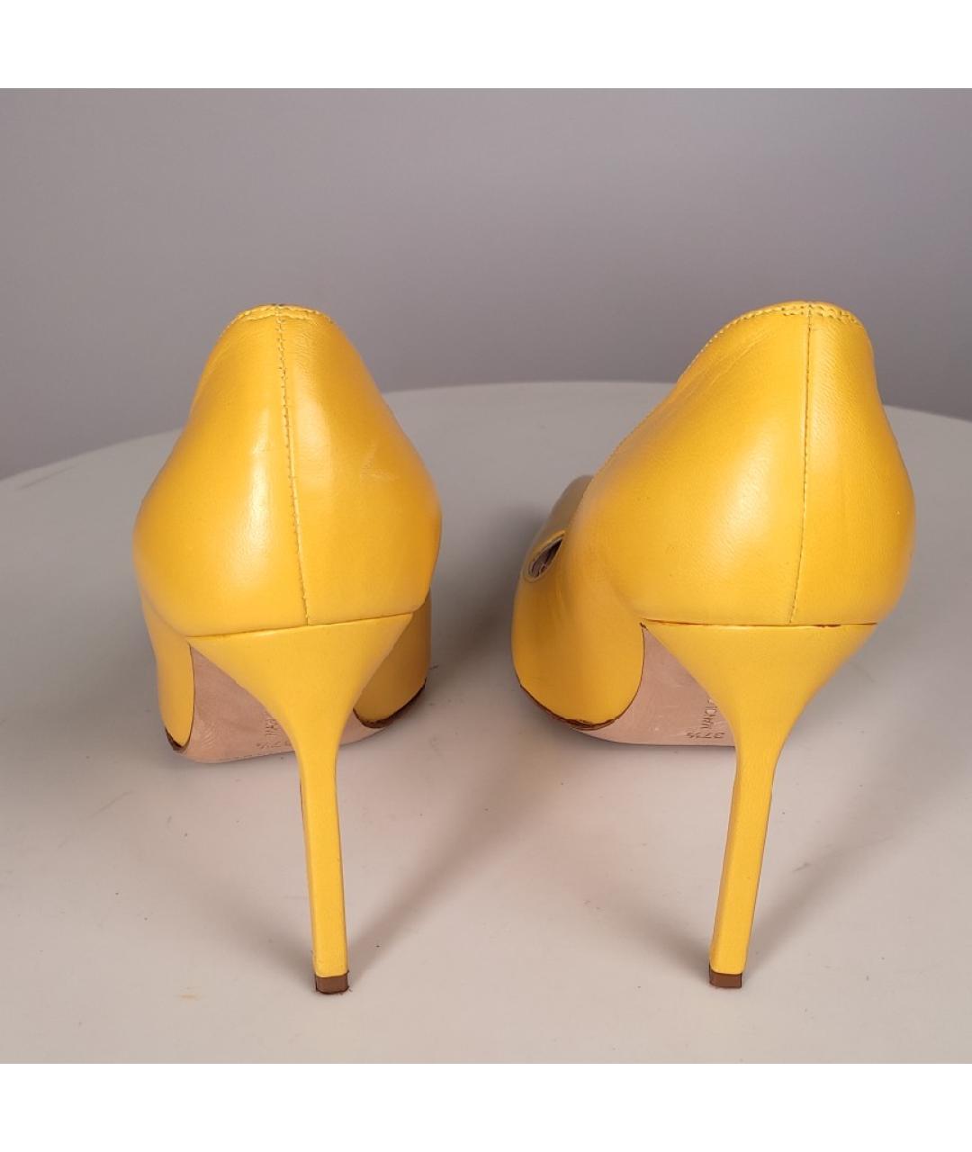 MANOLO BLAHNIK Желтые кожаные туфли, фото 4