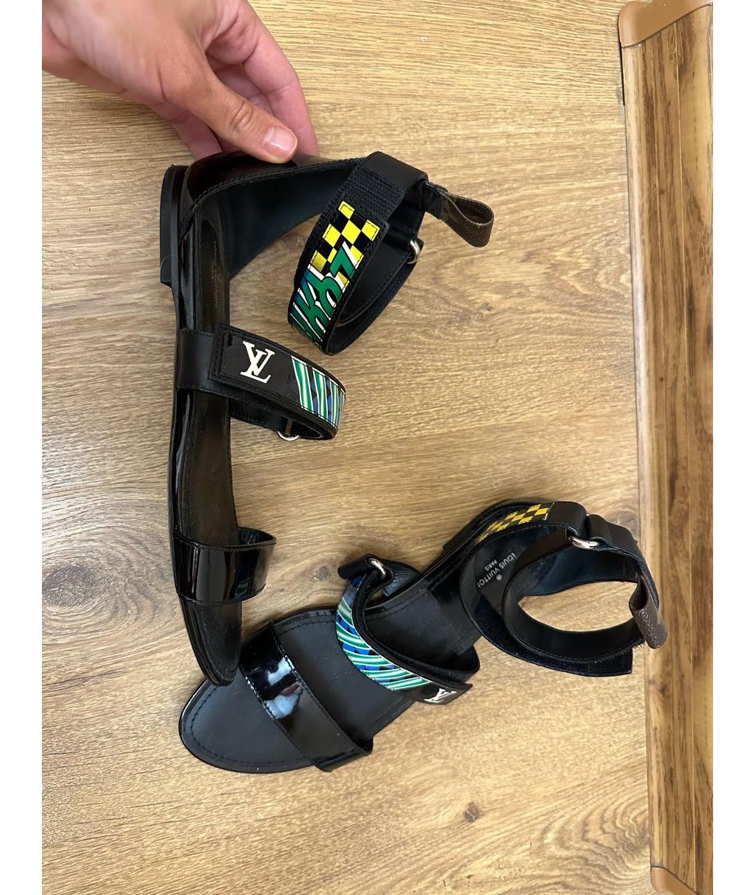 LOUIS VUITTON Черные текстильные сандалии, фото 8