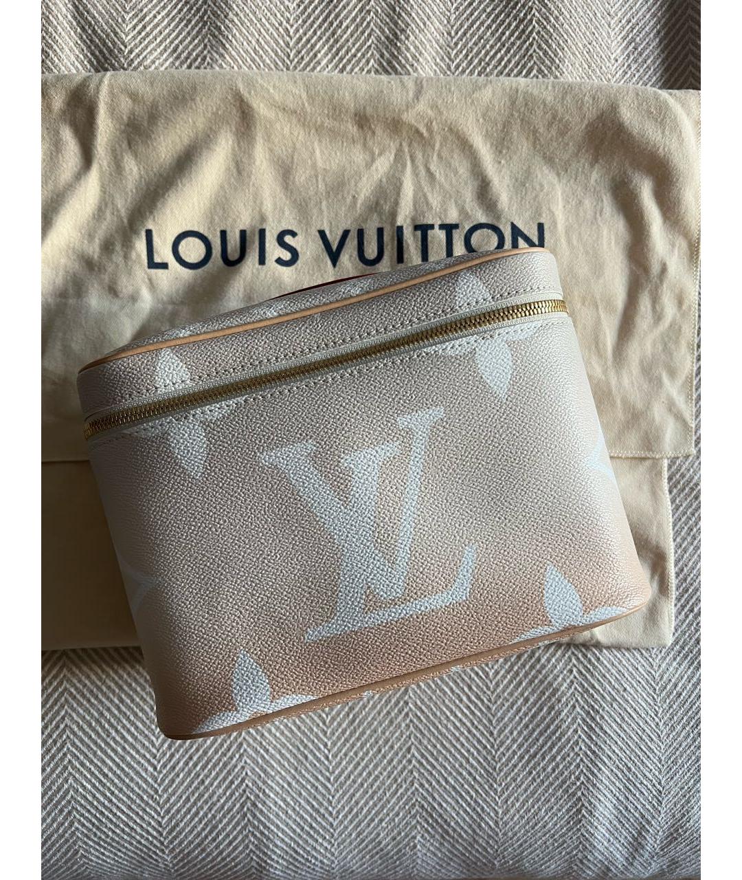 LOUIS VUITTON Розовая кожаная косметичка для женщин – купить