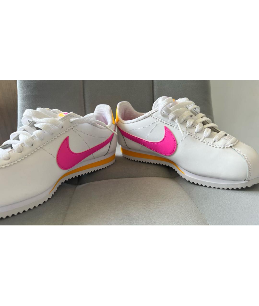 NIKE Cortez