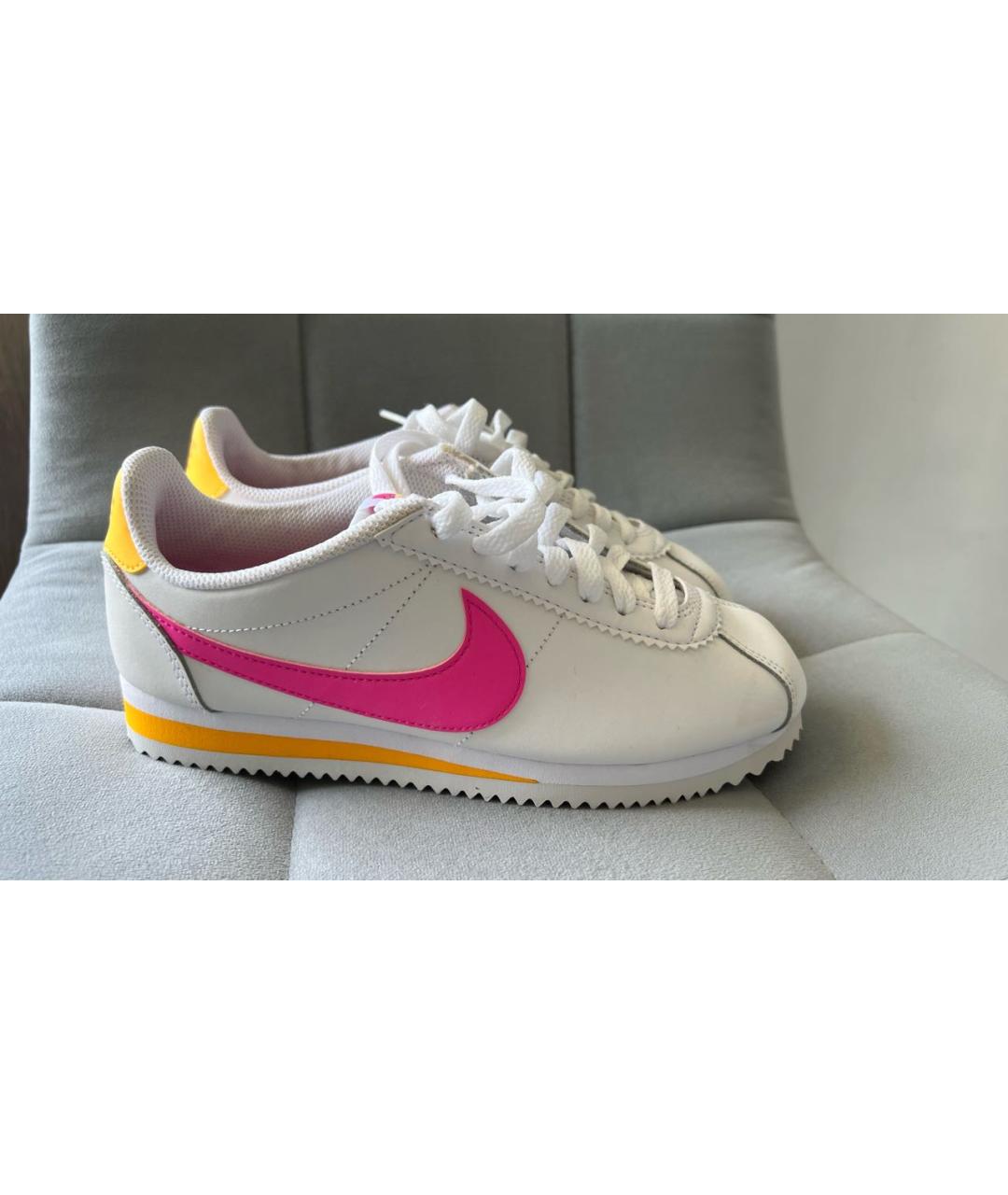 Nike cortez fucsia on sale