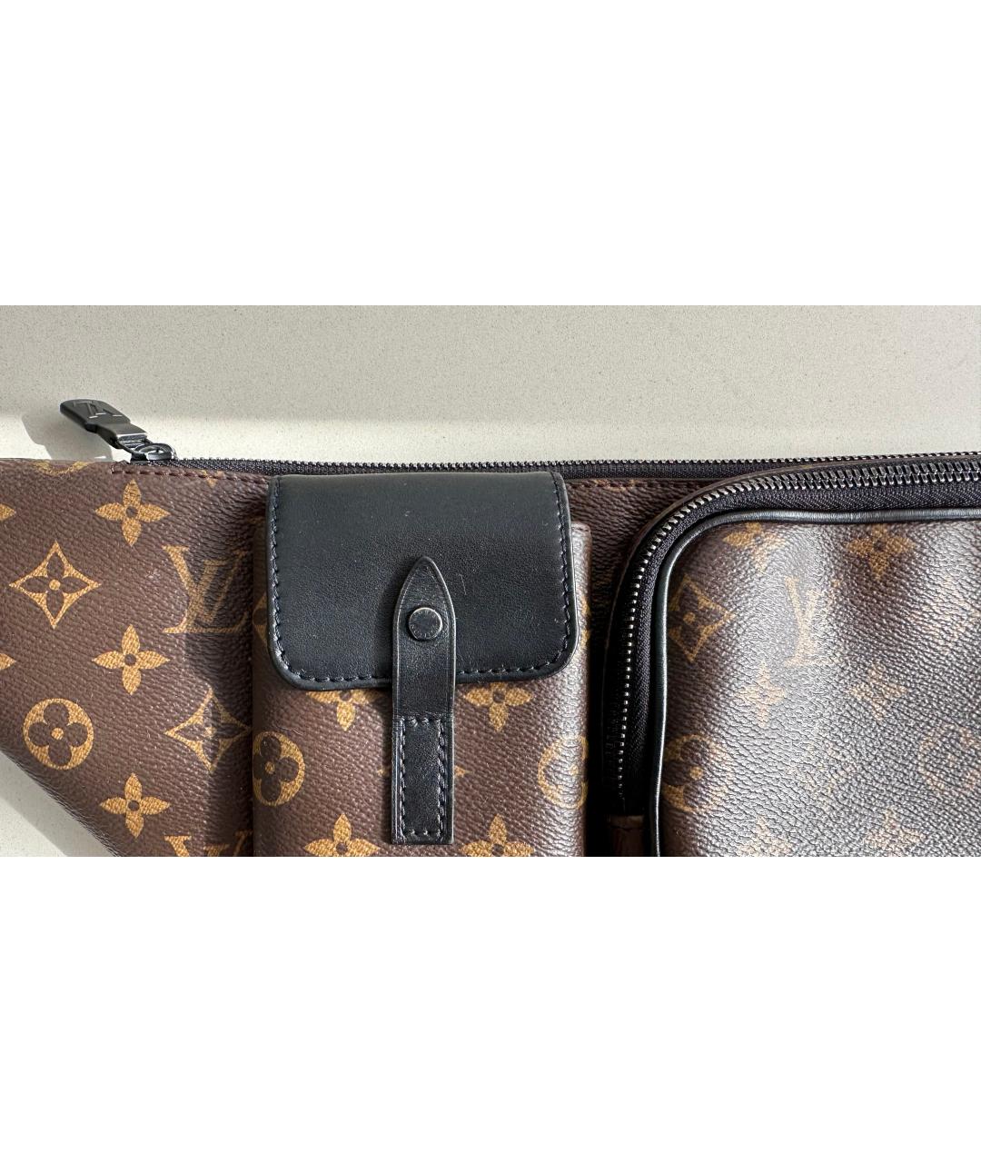 LOUIS VUITTON Коричневая поясная сумка, фото 5