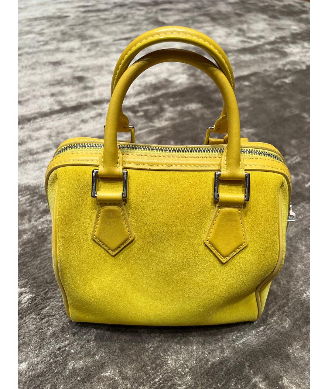 LOUIS VUITTON PRE-OWNED Желтая замшевая сумка с короткими ручками, фото 3