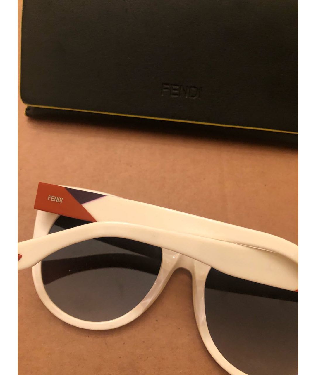 FENDI Белые пластиковые солнцезащитные очки, фото 5
