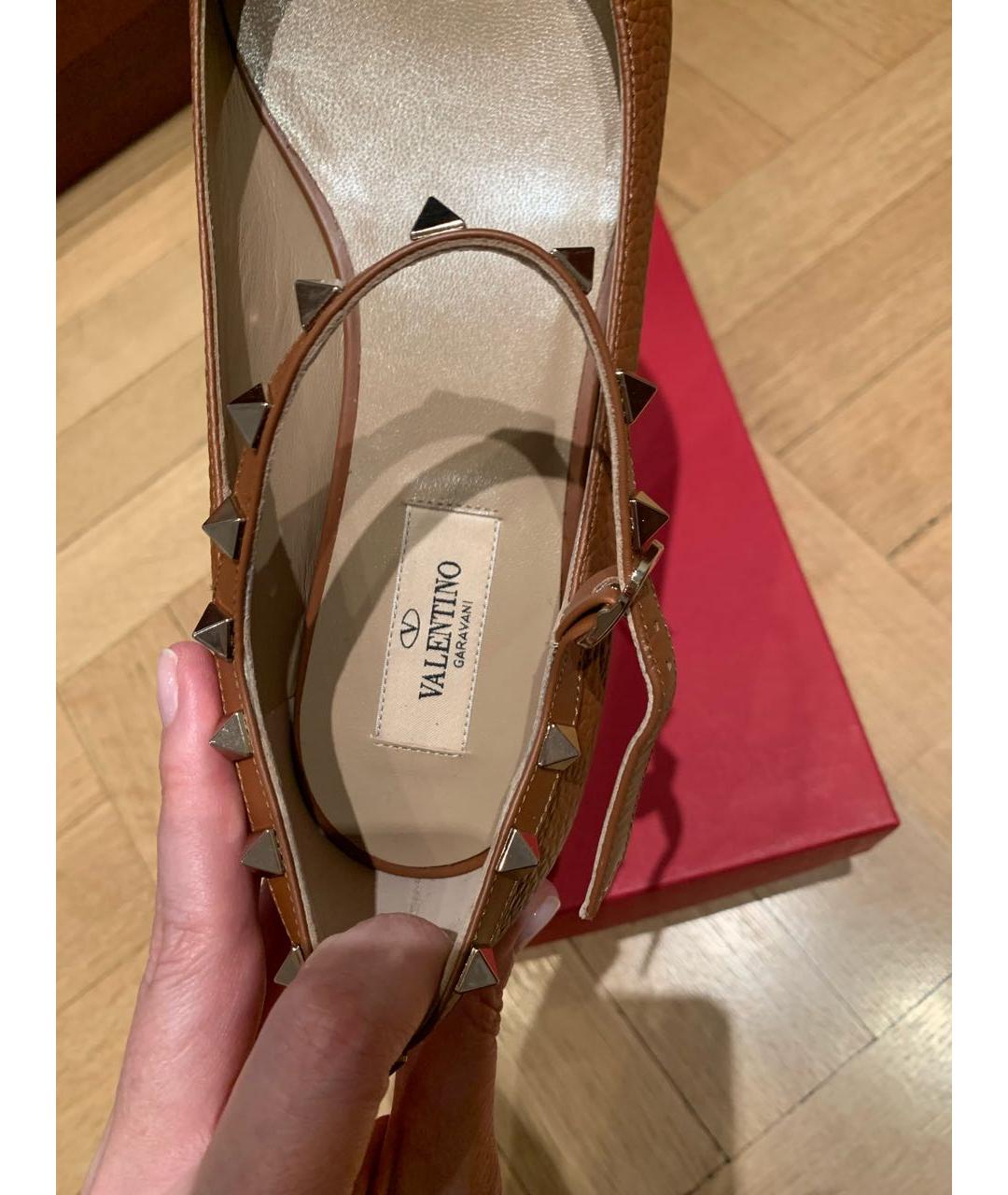 VALENTINO Коричневые кожаные балетки, фото 2