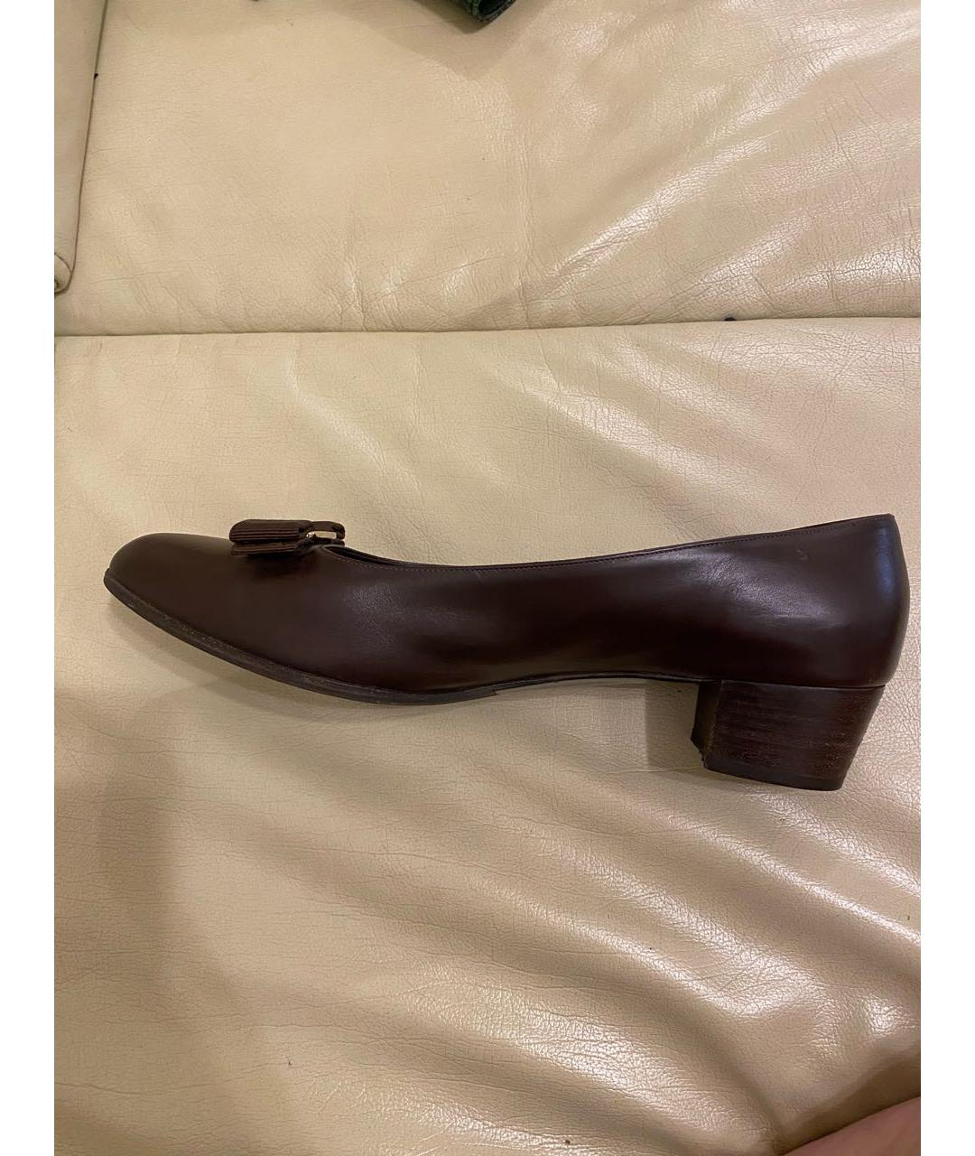 FERRAGAMO Коричневые кожаные туфли, фото 2