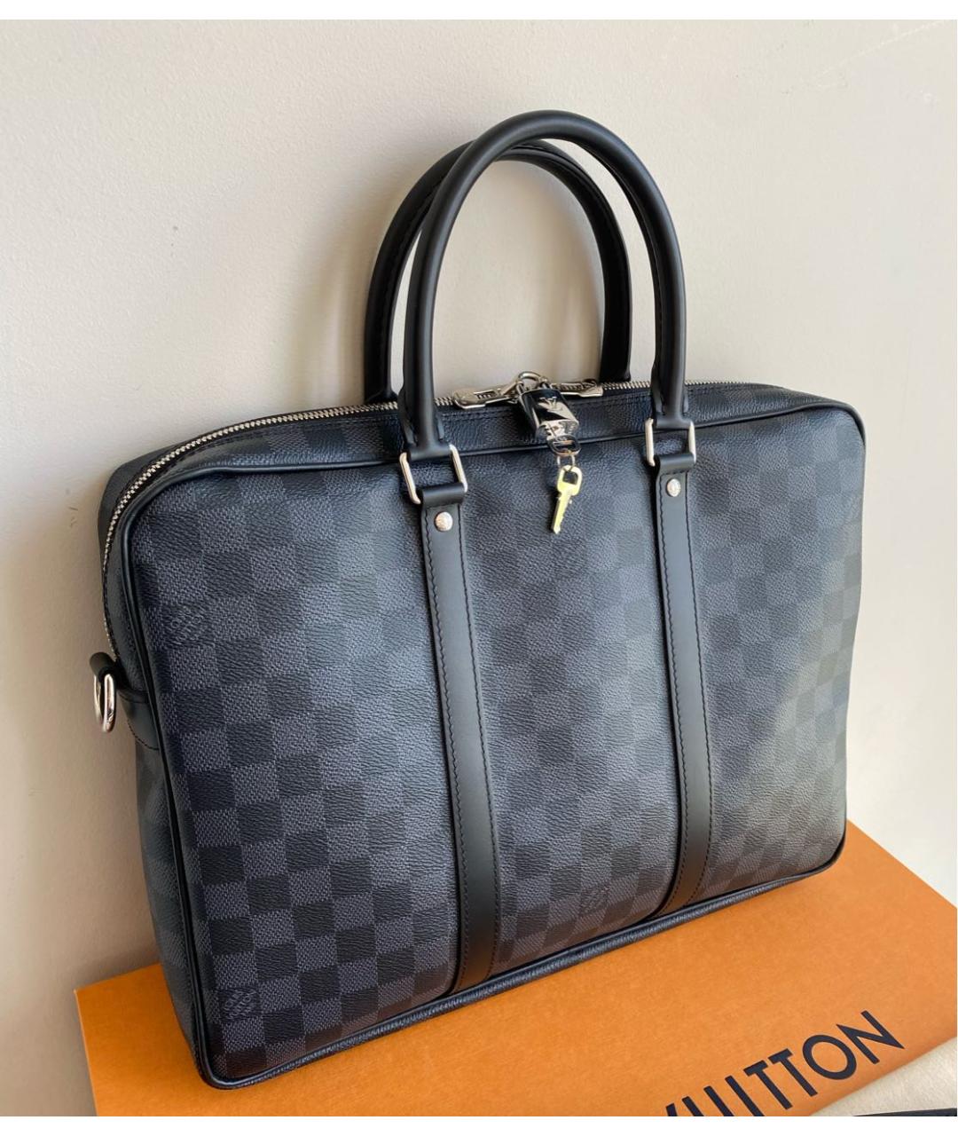LOUIS VUITTON Антрацитовый портфель, фото 3