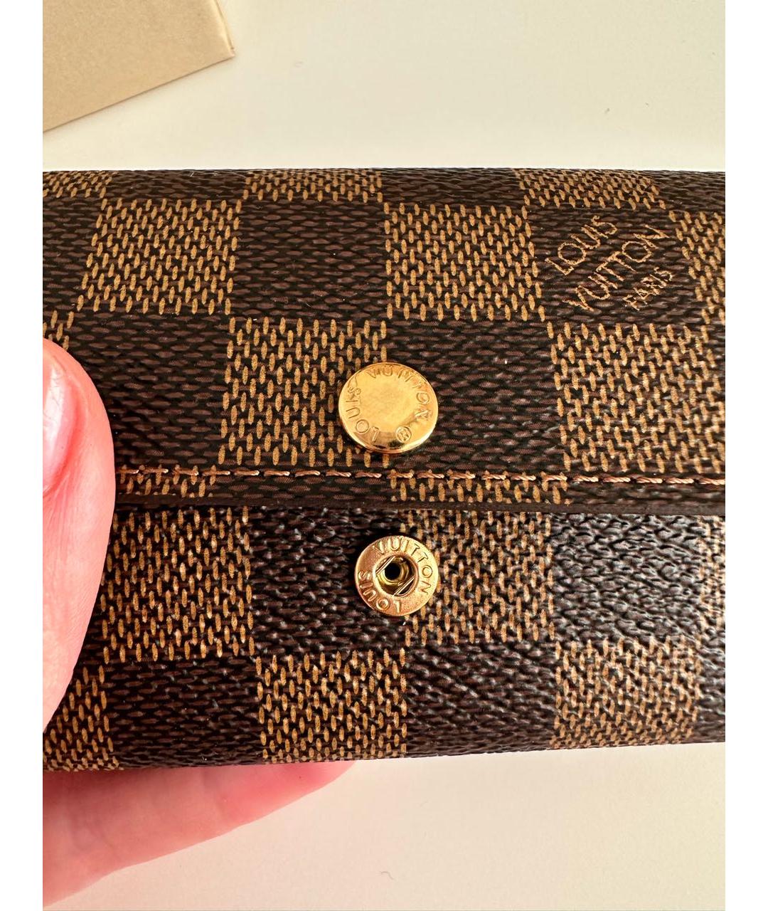 LOUIS VUITTON Коричневая ключница, фото 7