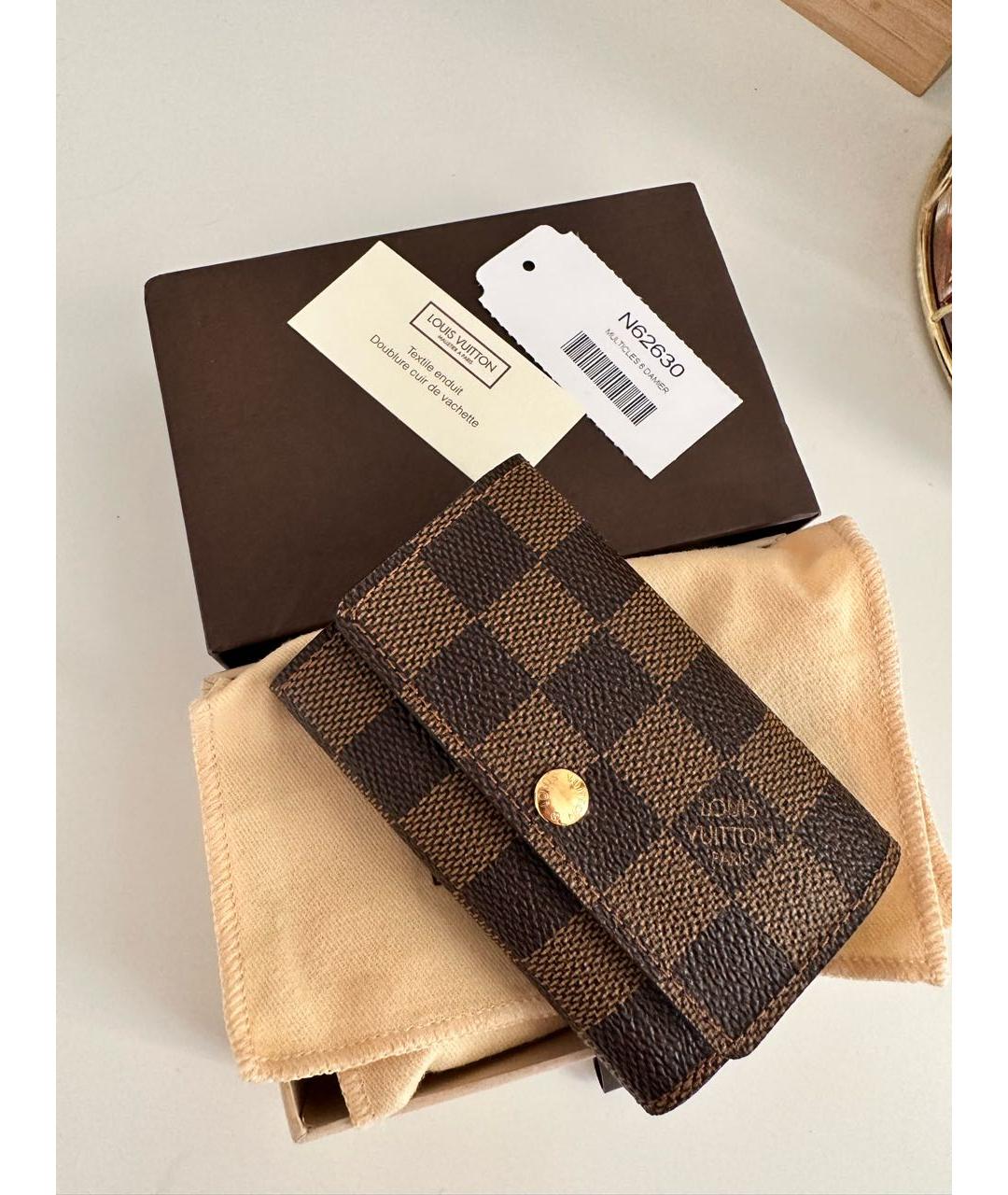 LOUIS VUITTON Коричневая ключница, фото 8