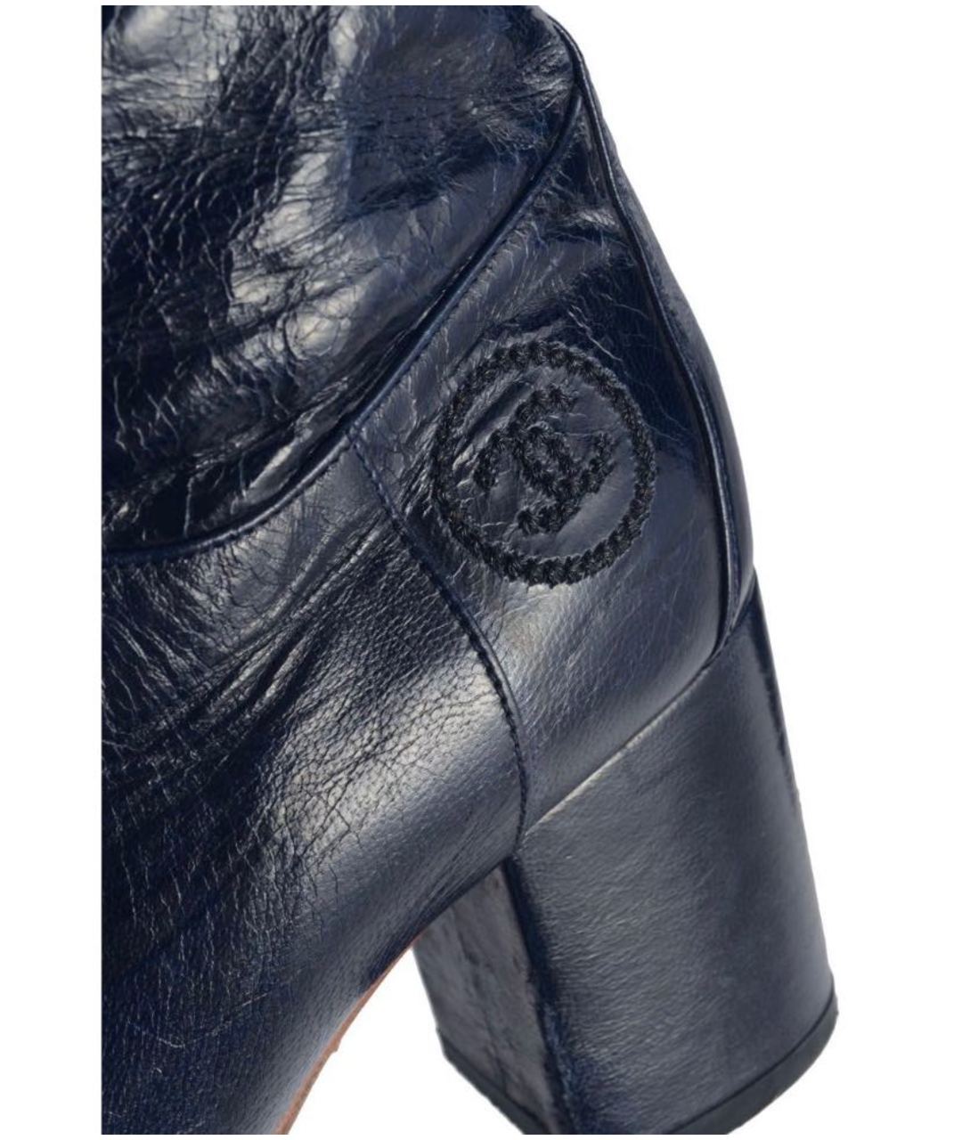 CHANEL PRE-OWNED Темно-синие кожаные сапоги, фото 4