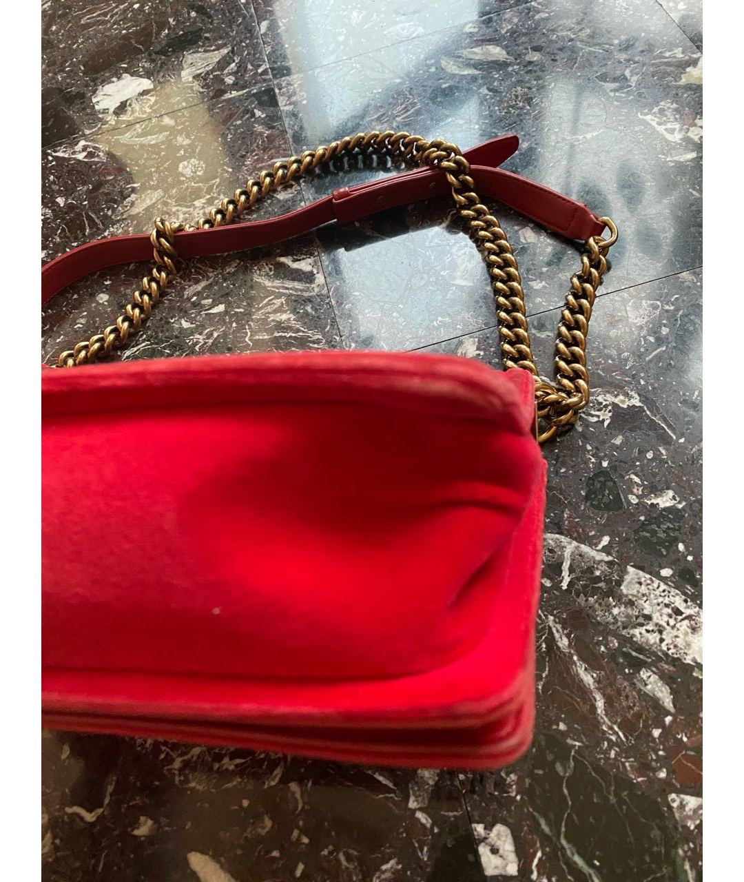 CHANEL PRE-OWNED Красная замшевая сумка тоут, фото 3