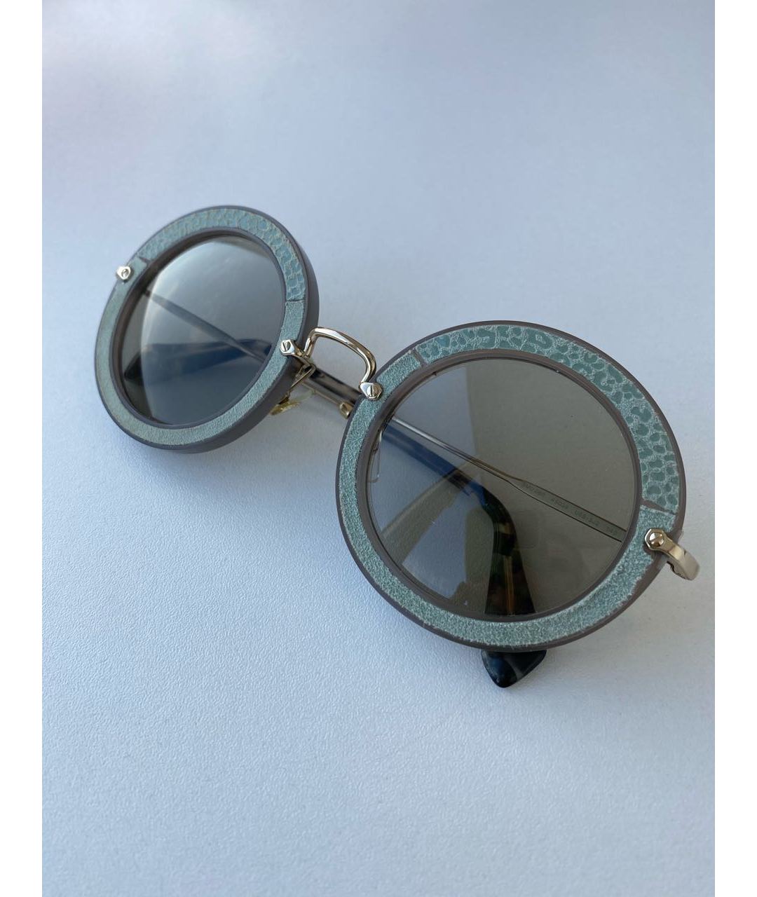 MIU MIU Бирюзовые металлические солнцезащитные очки, фото 3