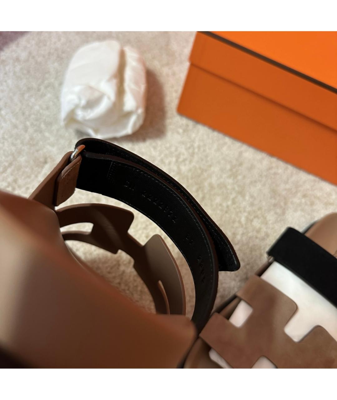 HERMES Бежевые замшевые сандалии, фото 6