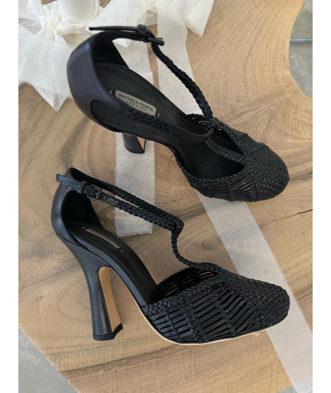 BOTTEGA VENETA Черные кожаные босоножки, фото 8