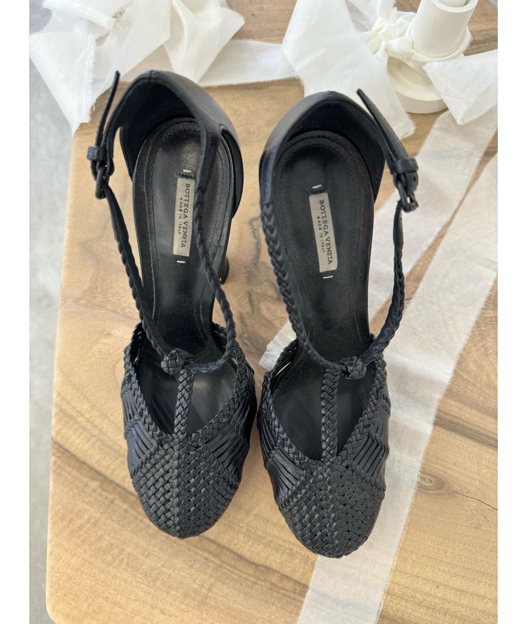 BOTTEGA VENETA Черные кожаные босоножки, фото 3