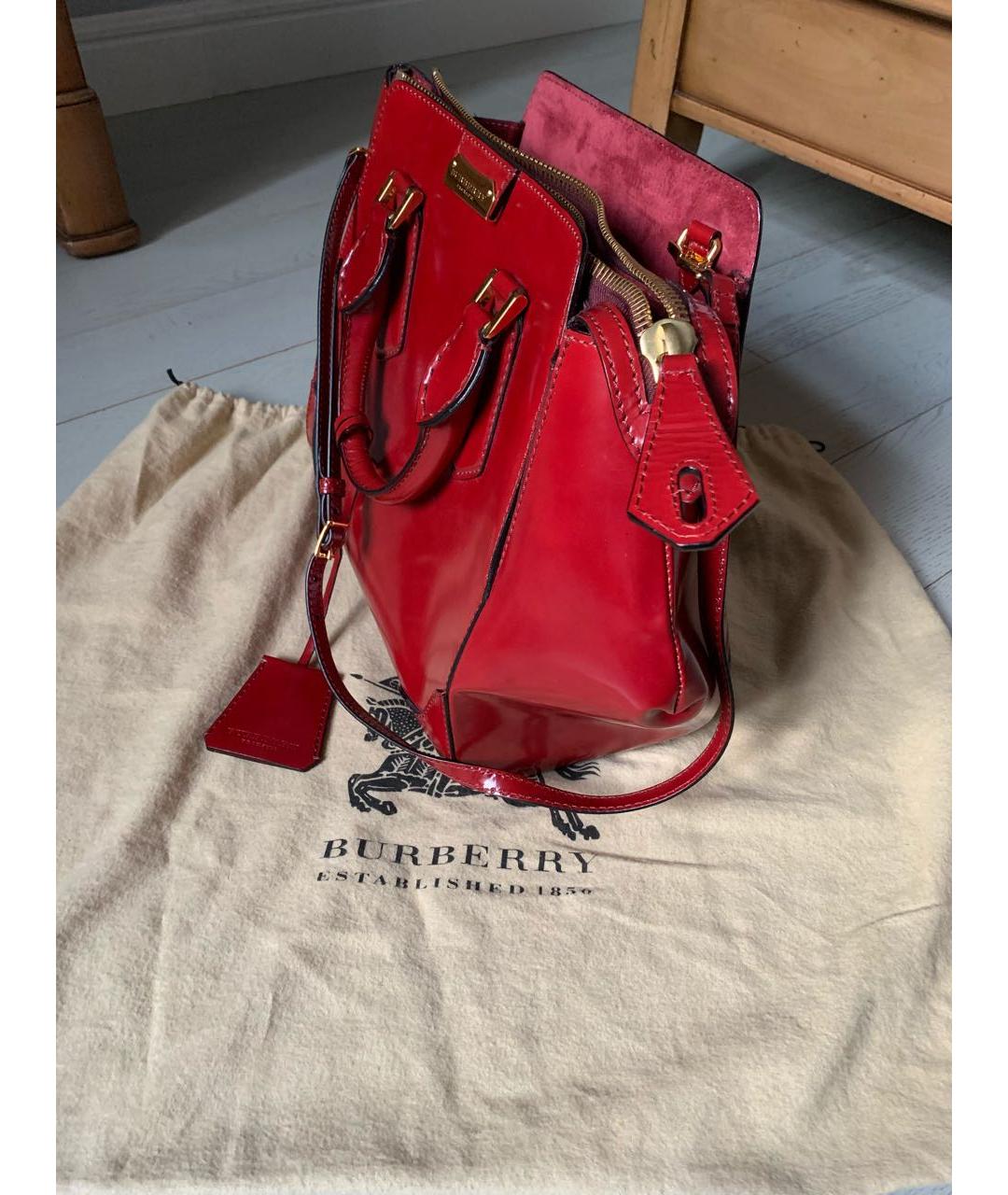 BURBERRY Бордовая кожаная сумка с короткими ручками, фото 2