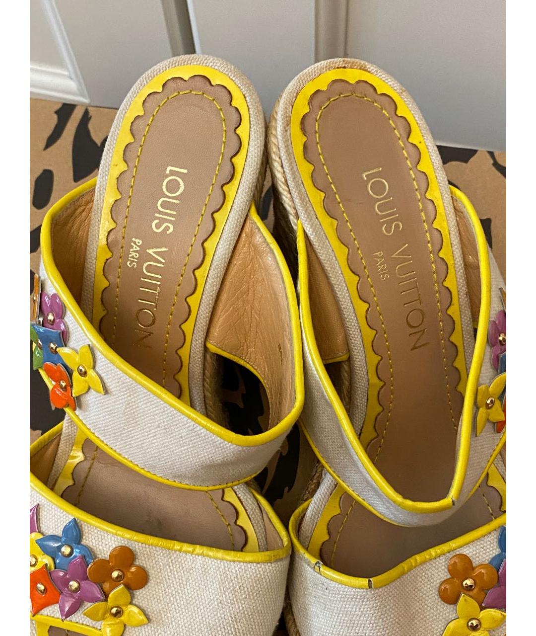 LOUIS VUITTON Белые босоножки, фото 7