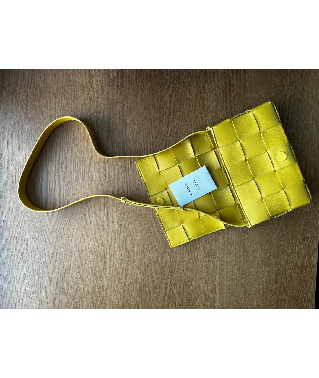 BOTTEGA VENETA Желтая кожаная сумка через плечо, фото 5