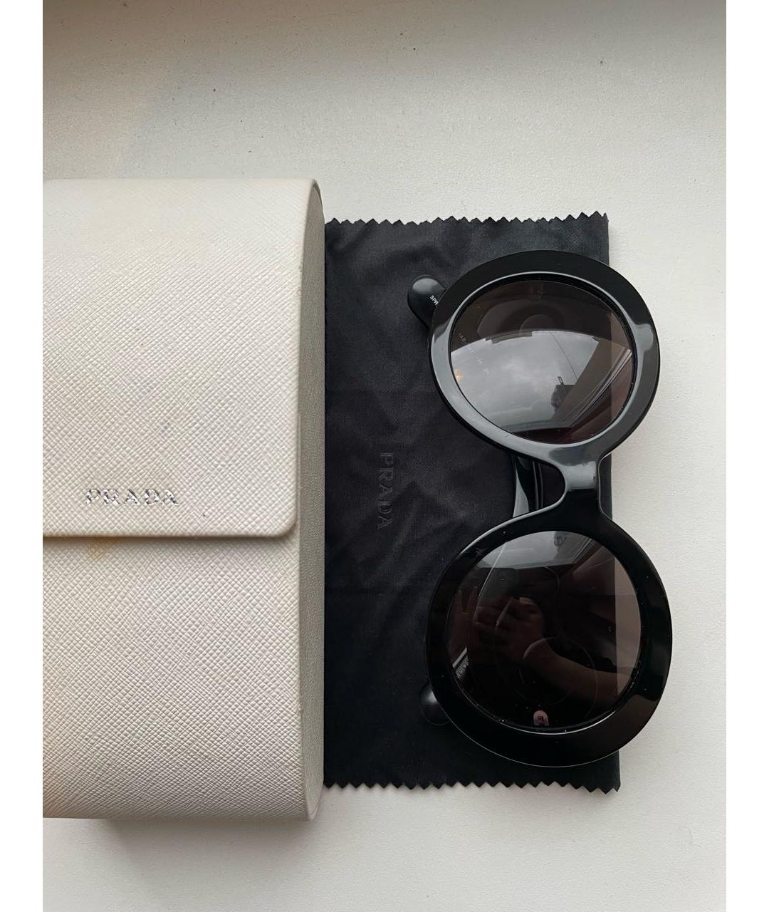 PRADA Черные пластиковые солнцезащитные очки, фото 4