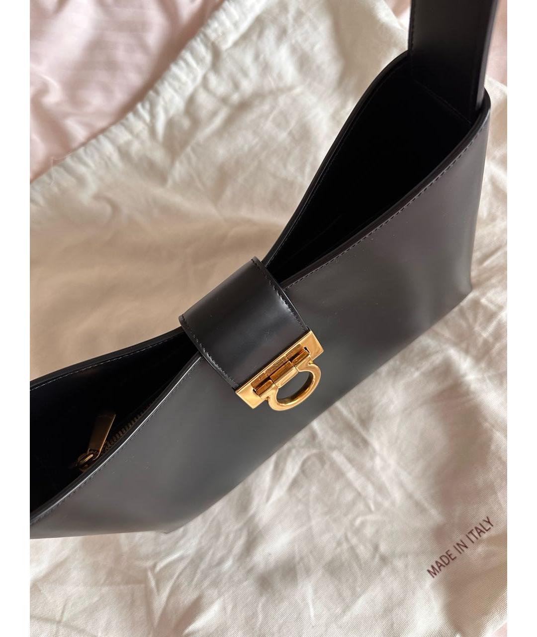 FERRAGAMO Черная кожаная сумка с короткими ручками, фото 4