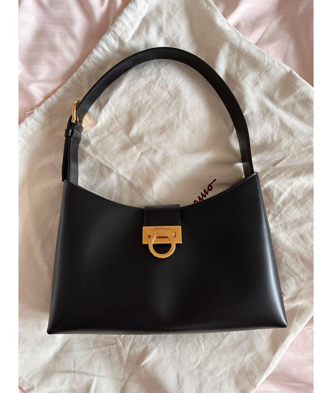 FERRAGAMO Черная кожаная сумка с короткими ручками, фото 9