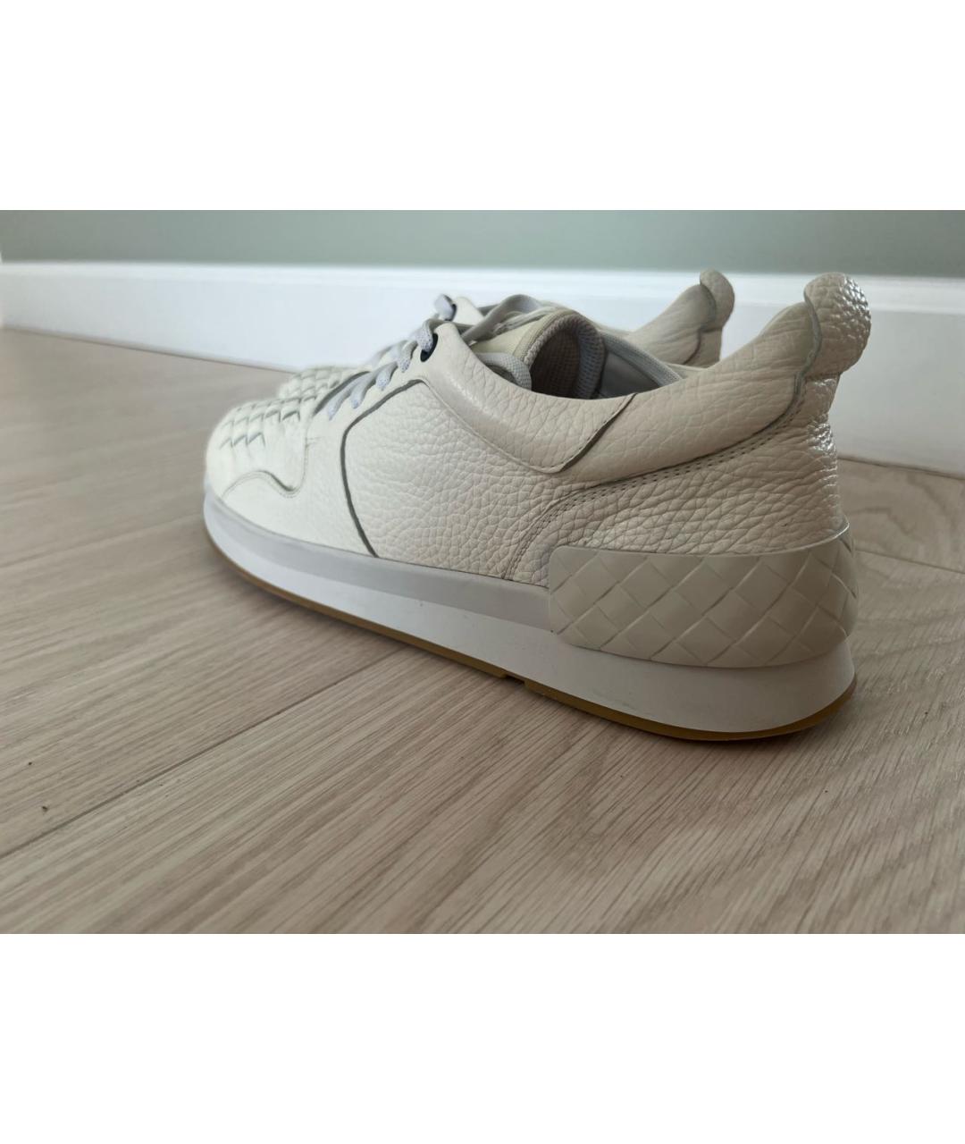 BOTTEGA VENETA Белые кожаные низкие кроссовки / кеды, фото 5