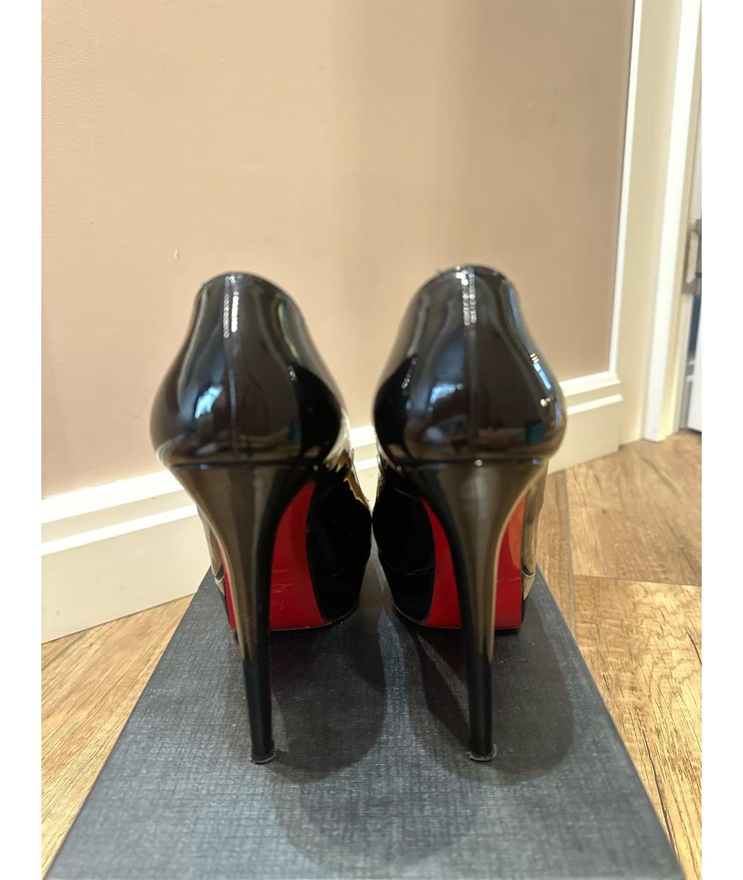 CHRISTIAN LOUBOUTIN Черные туфли из лакированной кожи, фото 4