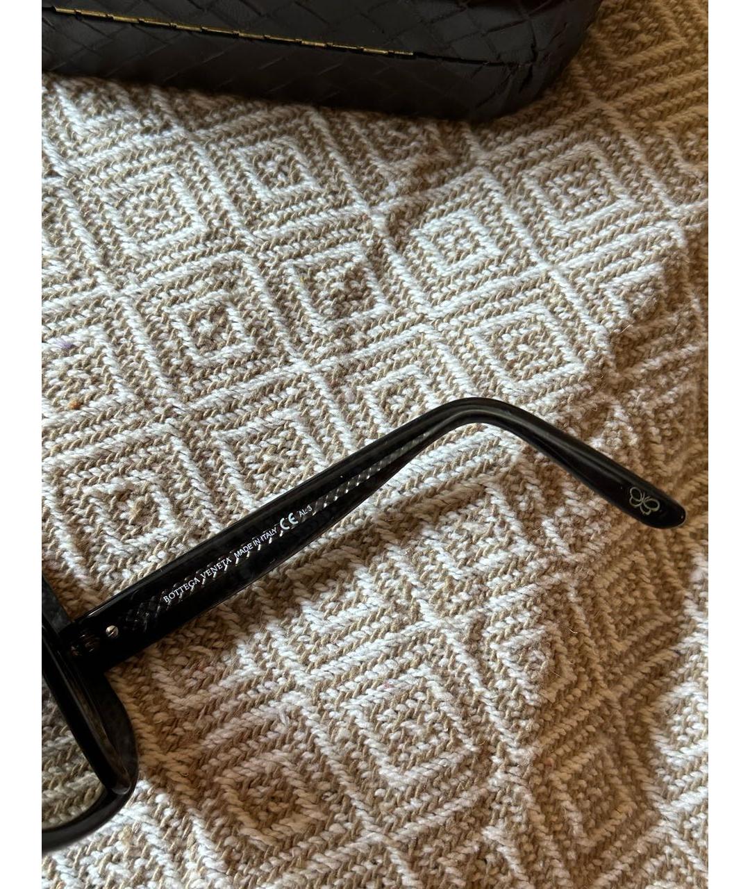 BOTTEGA VENETA Черные пластиковые солнцезащитные очки, фото 5