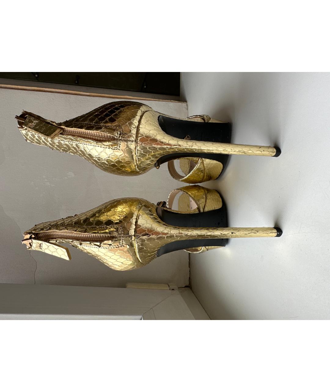 ROBERTO CAVALLI Золотые кожаные босоножки, фото 4