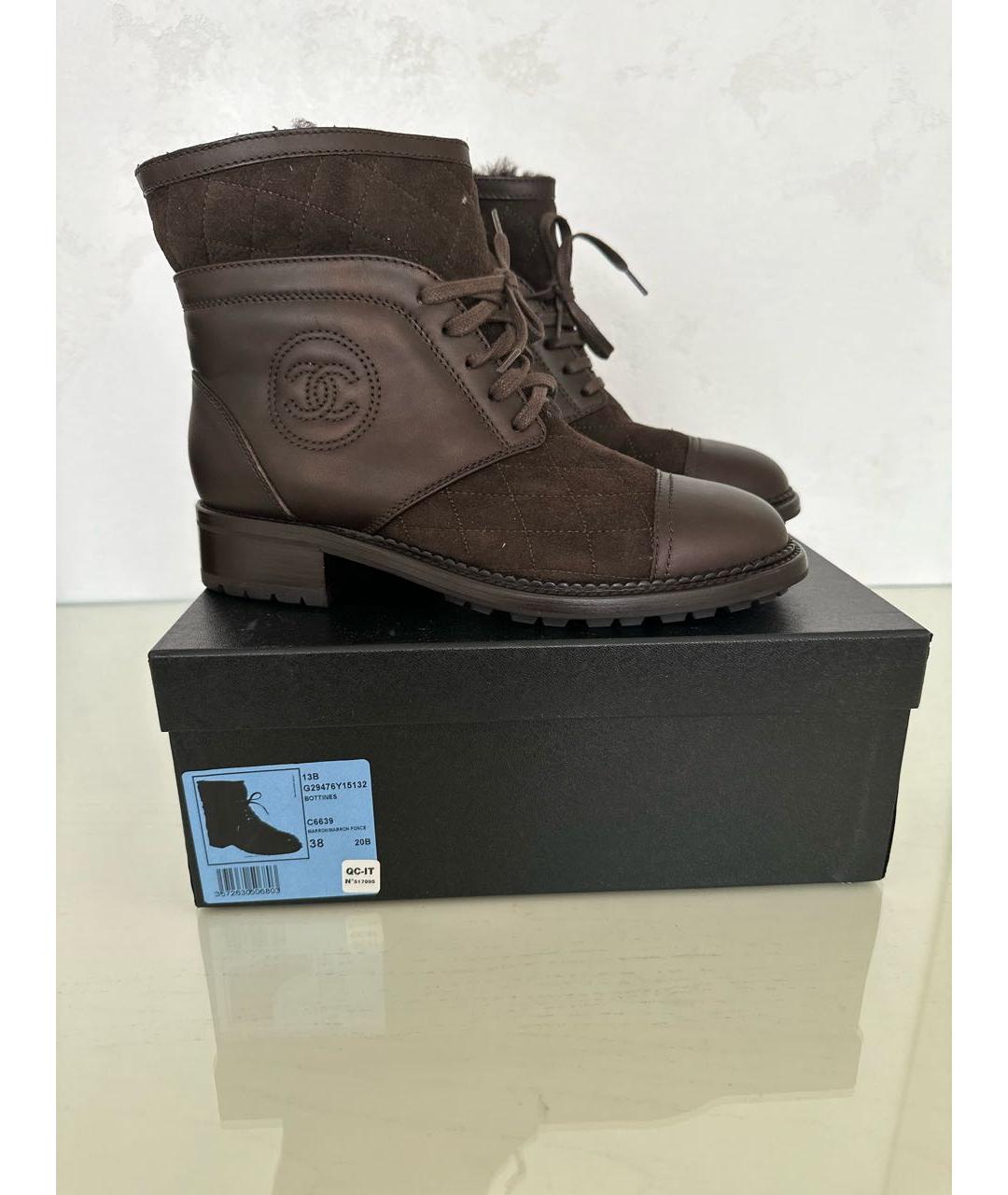 CHANEL Коричневые замшевые ботинки, фото 5
