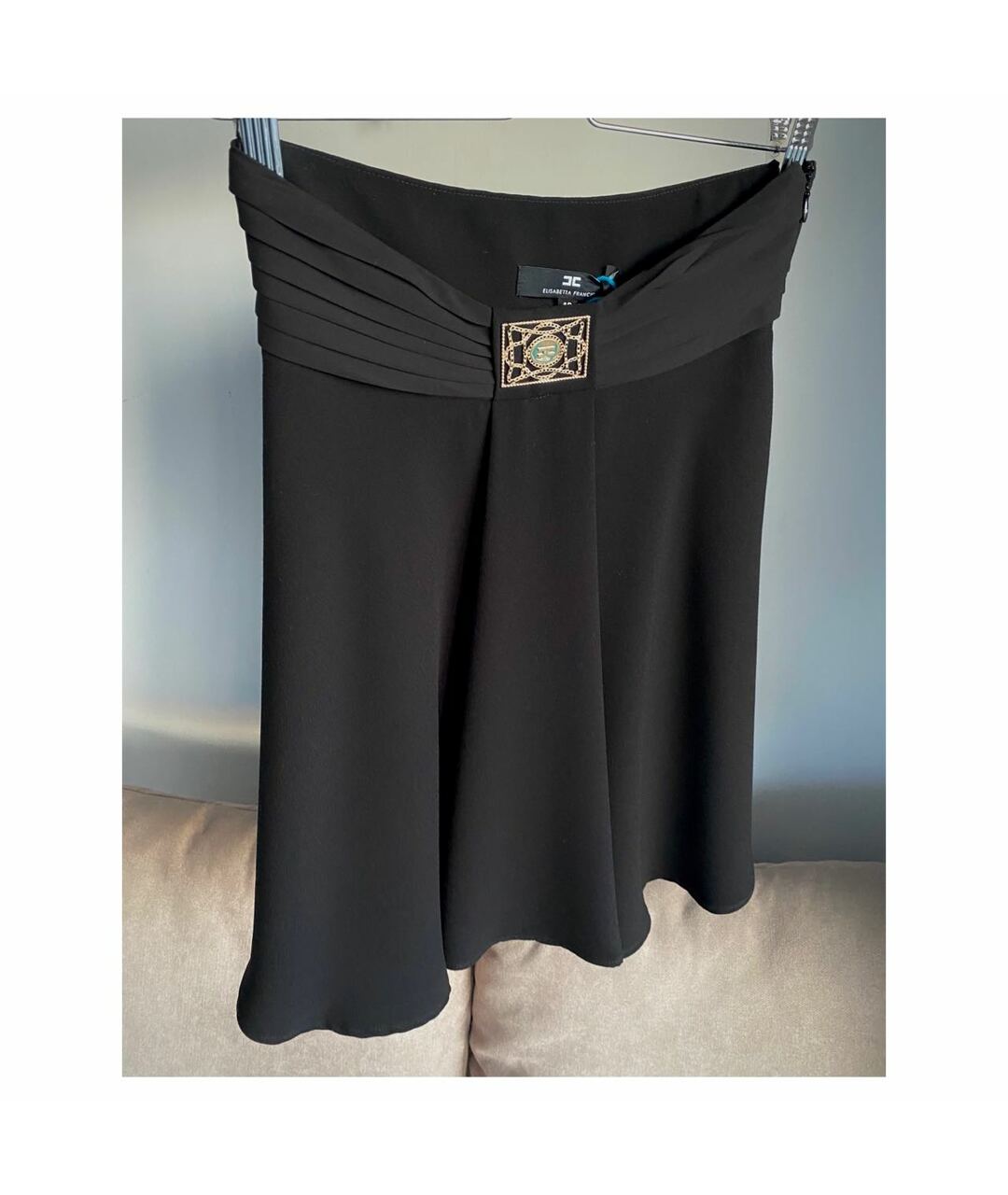 ELISABETTA FRANCHI Черная полиэстеровая юбка миди, фото 4