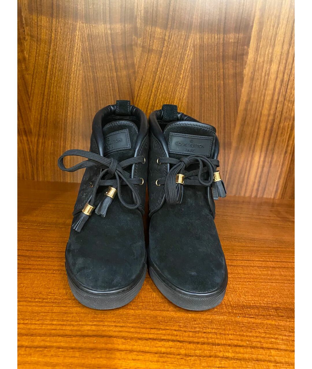 LOUIS VUITTON PRE-OWNED Черные замшевые ботинки, фото 4