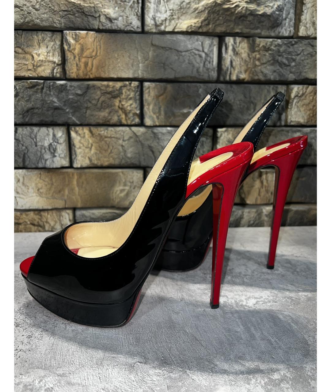 CHRISTIAN LOUBOUTIN Черные босоножки из лакированной кожи, фото 6