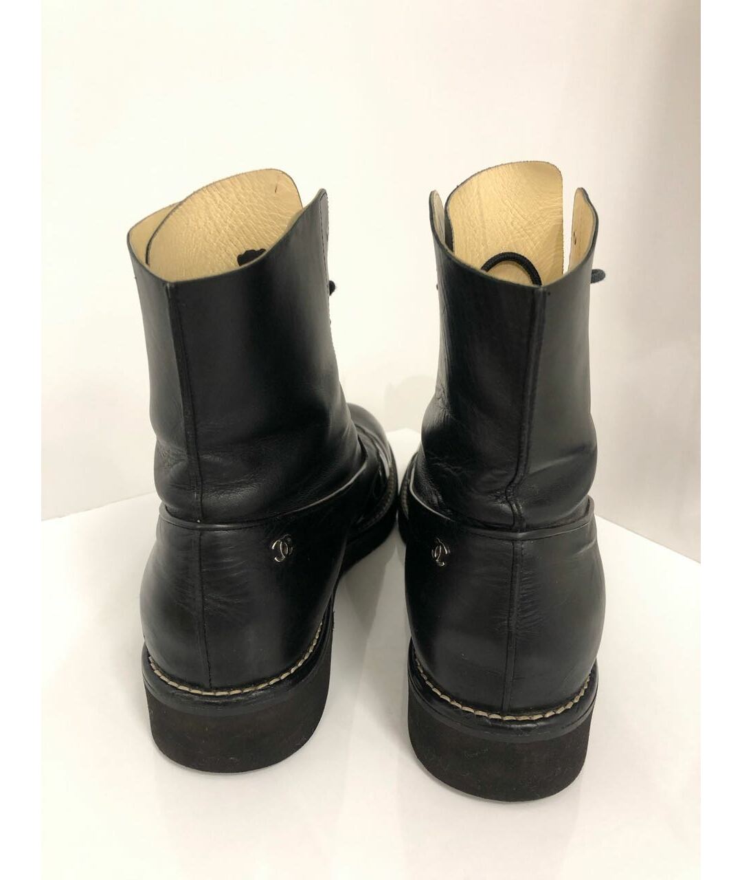 CHANEL PRE-OWNED Черные кожаные ботинки, фото 4