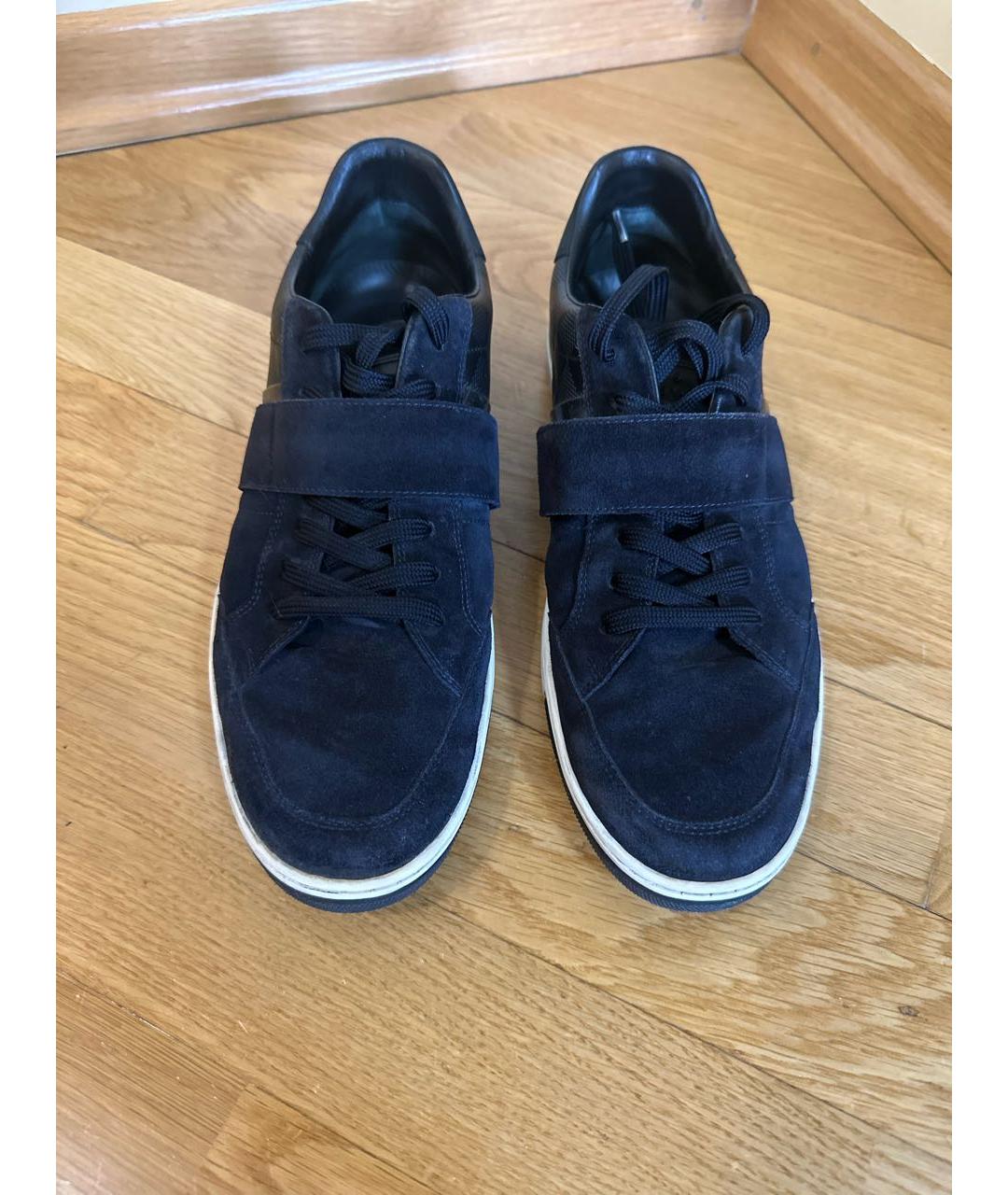 LOUIS VUITTON Темно-синие нубуковые низкие кроссовки / кеды, фото 2