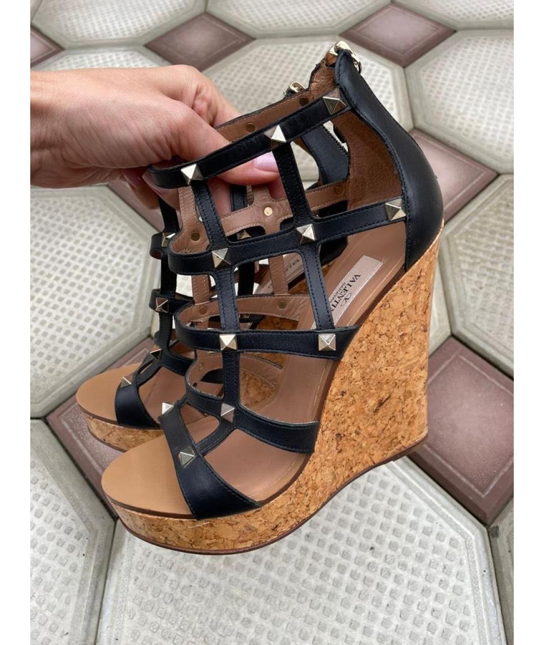 VALENTINO Черные кожаные босоножки, фото 5