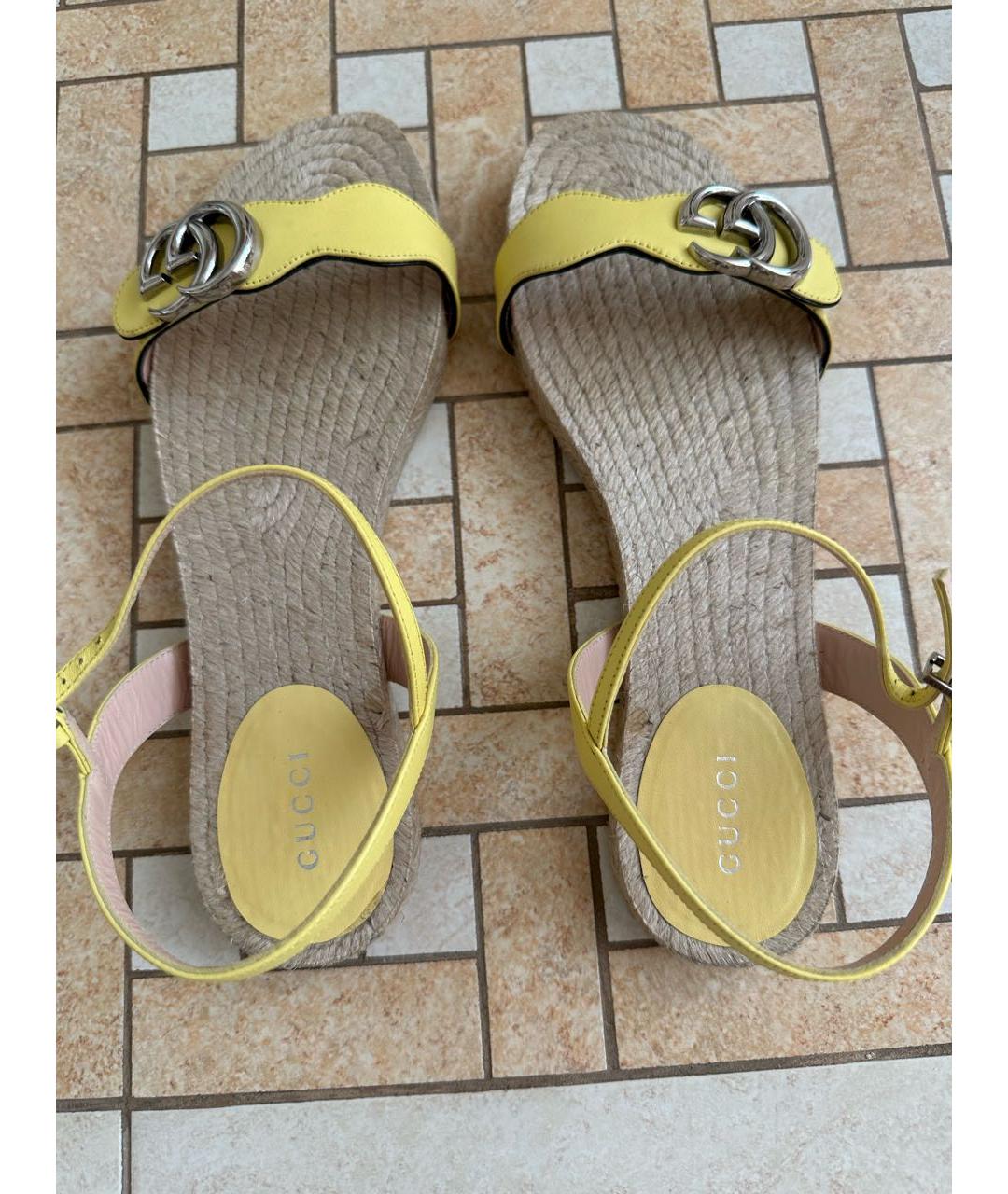 GUCCI Желтые кожаные сандалии, фото 3