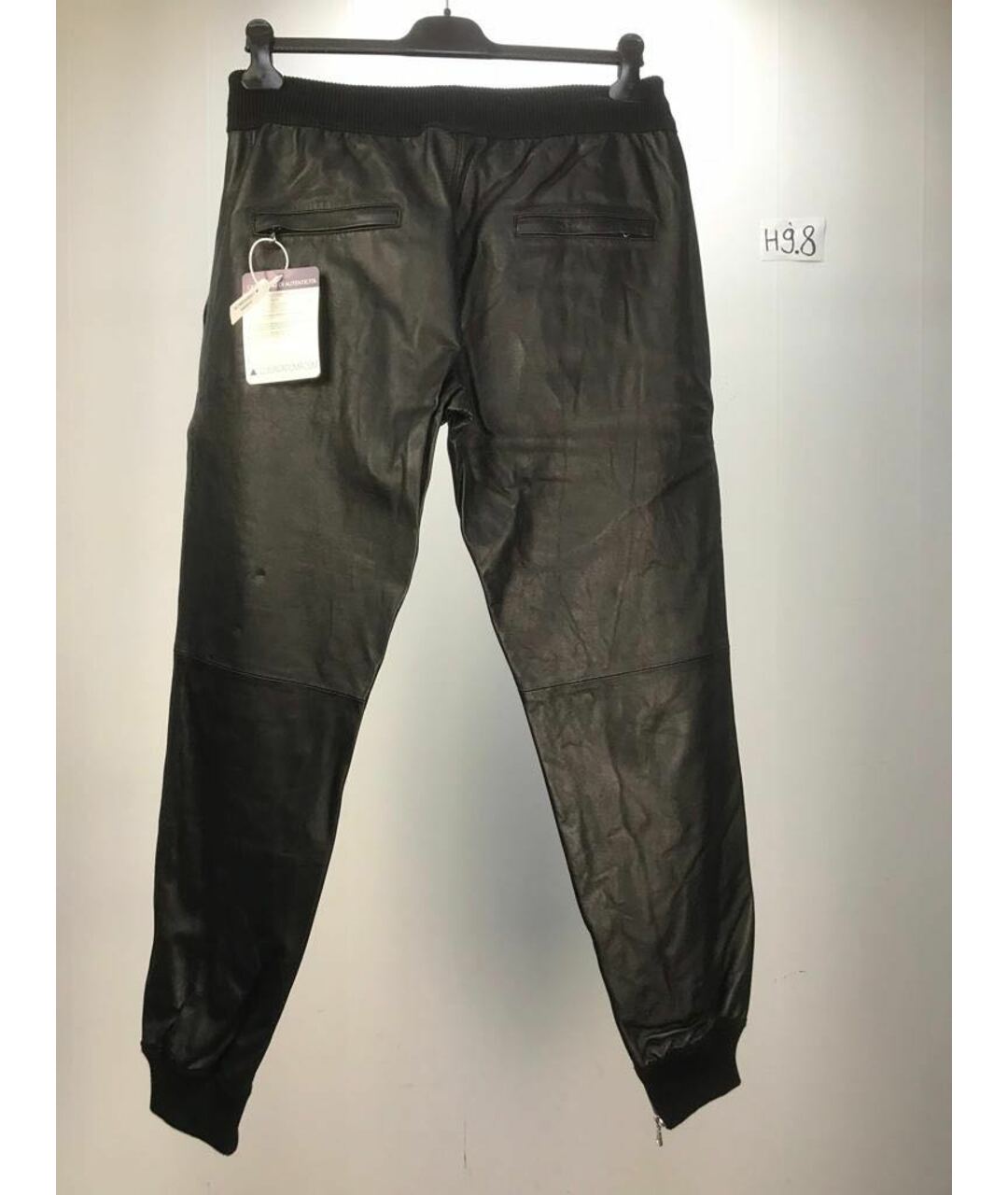 PIERRE BALMAIN Черные кожаные брюки чинос, фото 2