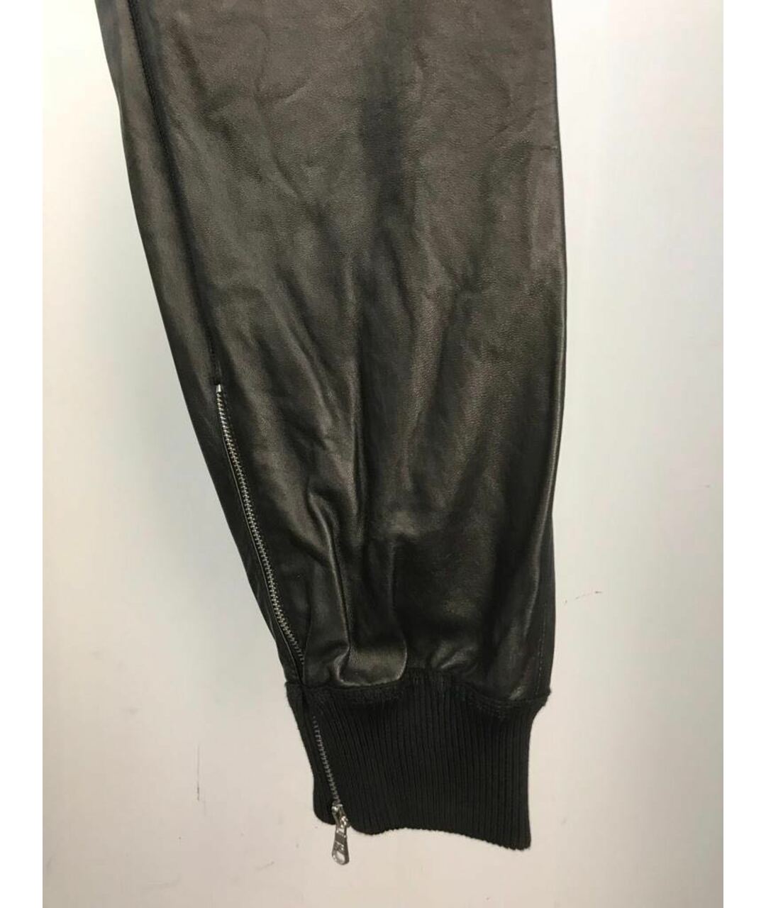 PIERRE BALMAIN Черные кожаные брюки чинос, фото 3